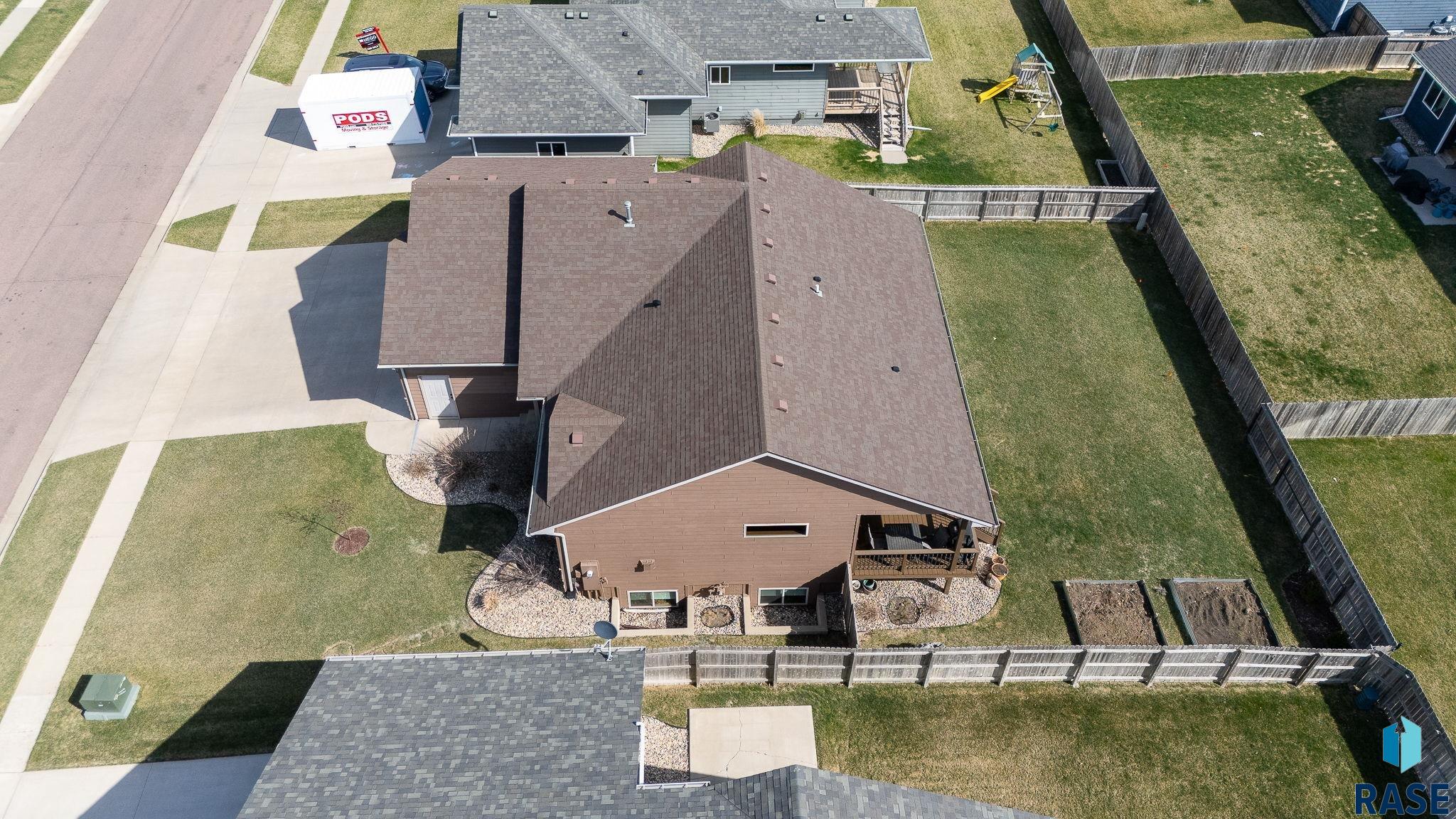 Sioux Falls, South Dakota 57108, United States, 5 Bedrooms Bedrooms, ,3 BathroomsBathrooms,Residential,Active,114657