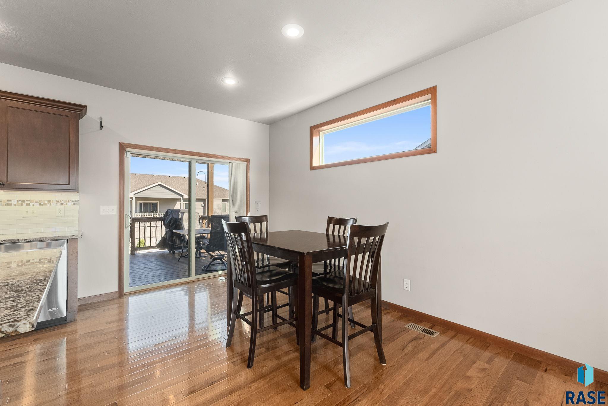 Sioux Falls, South Dakota 57108, United States, 5 Bedrooms Bedrooms, ,3 BathroomsBathrooms,Residential,Active,114657