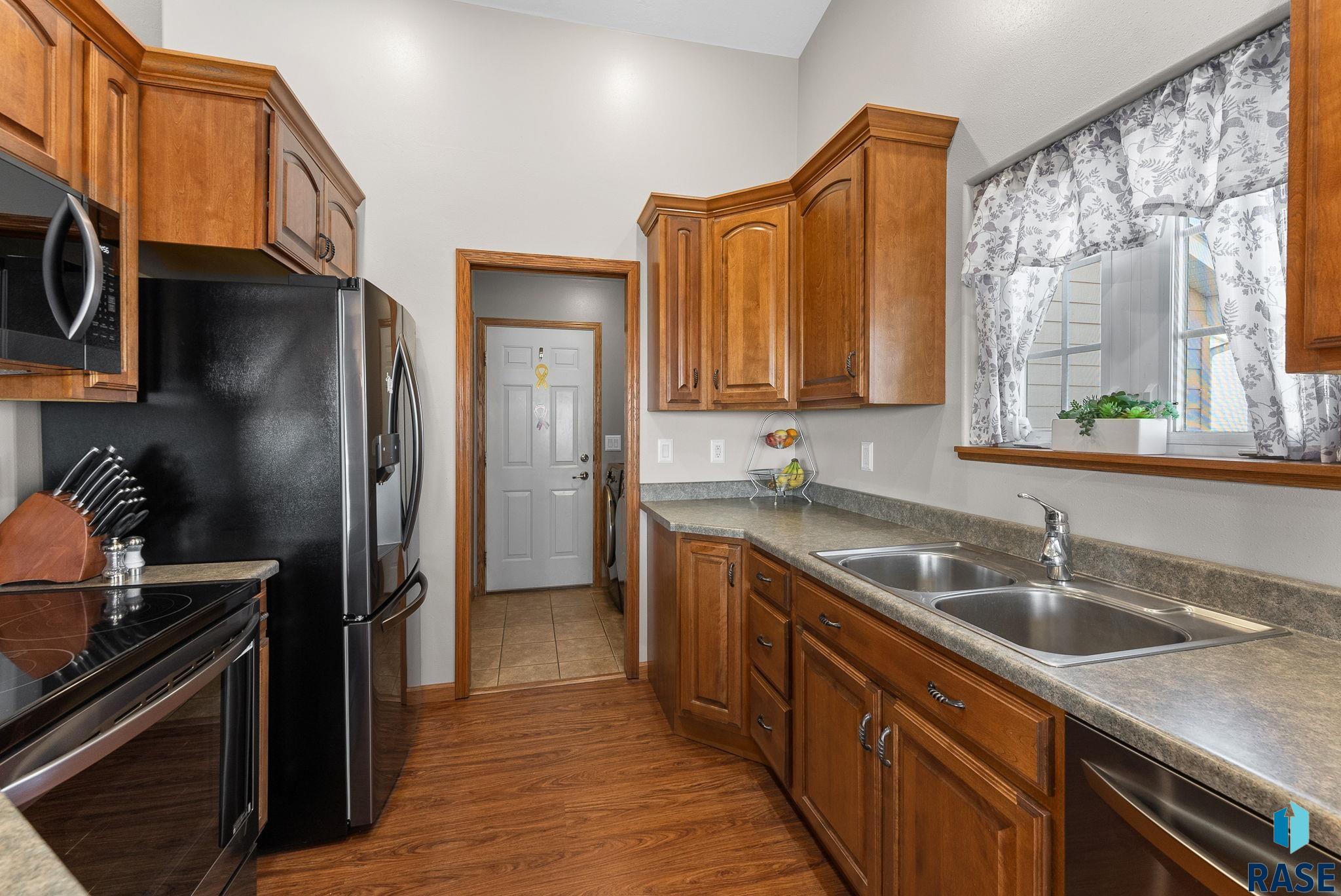 505 Coyote St Street, Harrisburg, South Dakota image 8