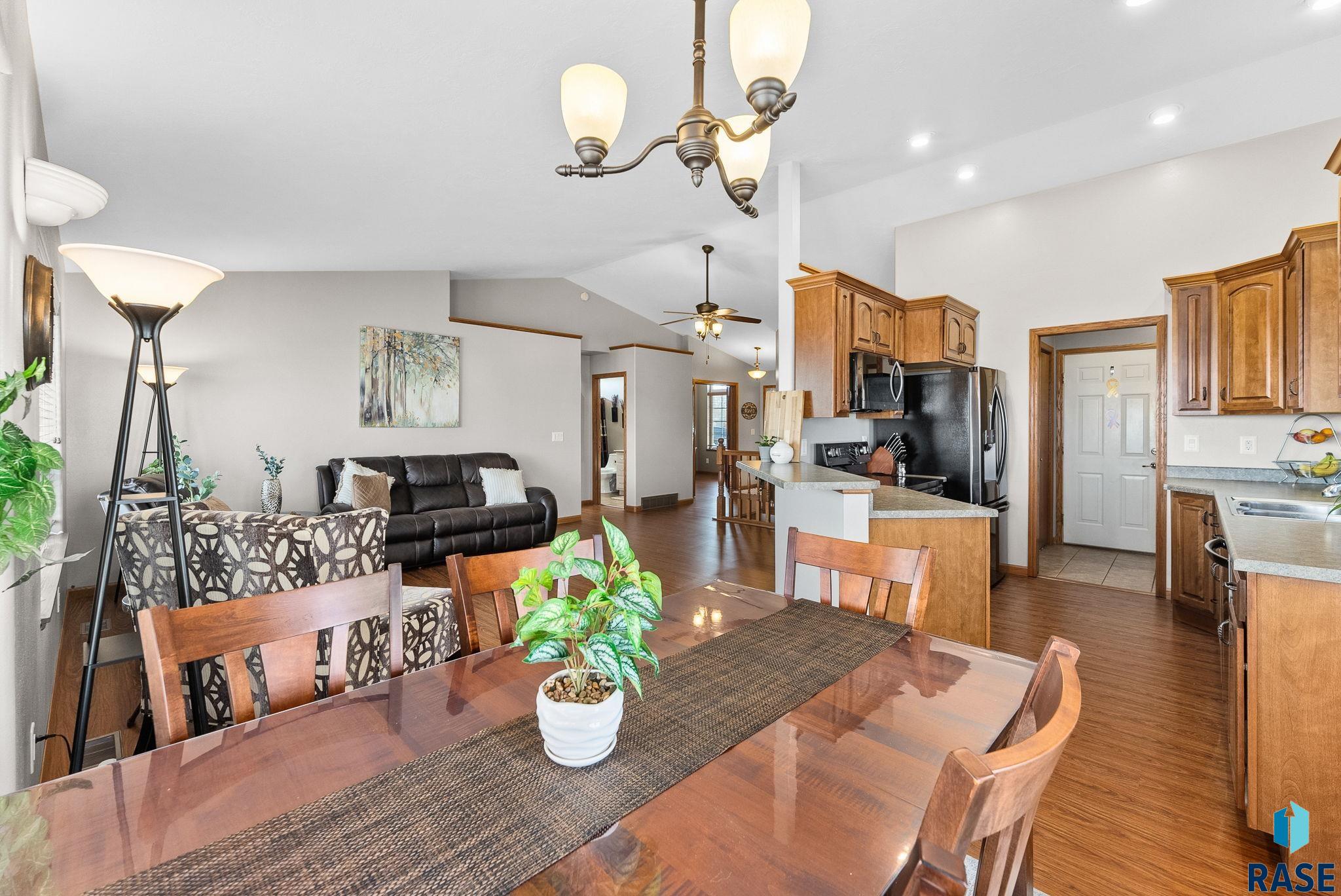 505 Coyote St Street, Harrisburg, South Dakota image 5