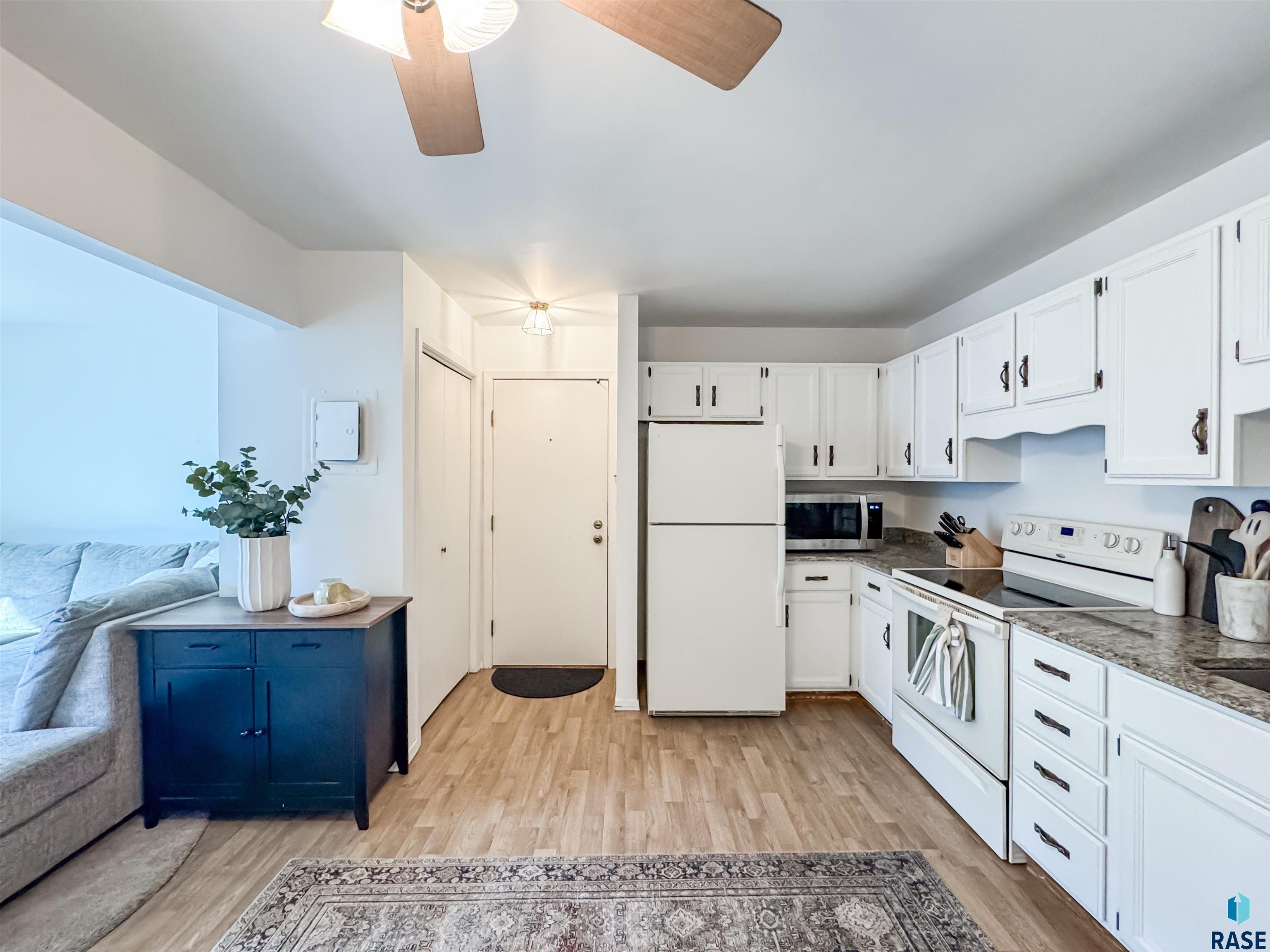 3608 S Gateway Blvd Boulevard #304, Sioux Falls, New Jersey image 4