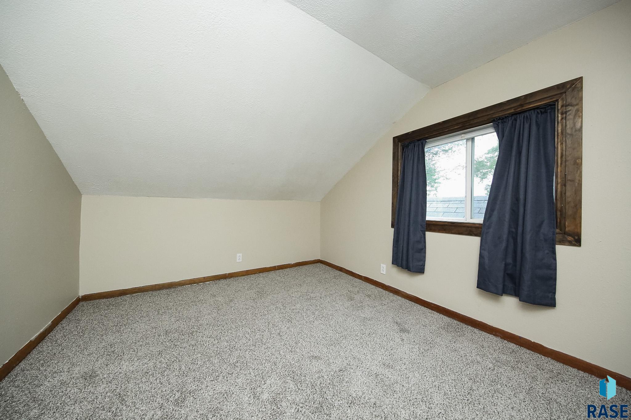 331 N Main Ave Avenue, Garretson, New Jersey image 18