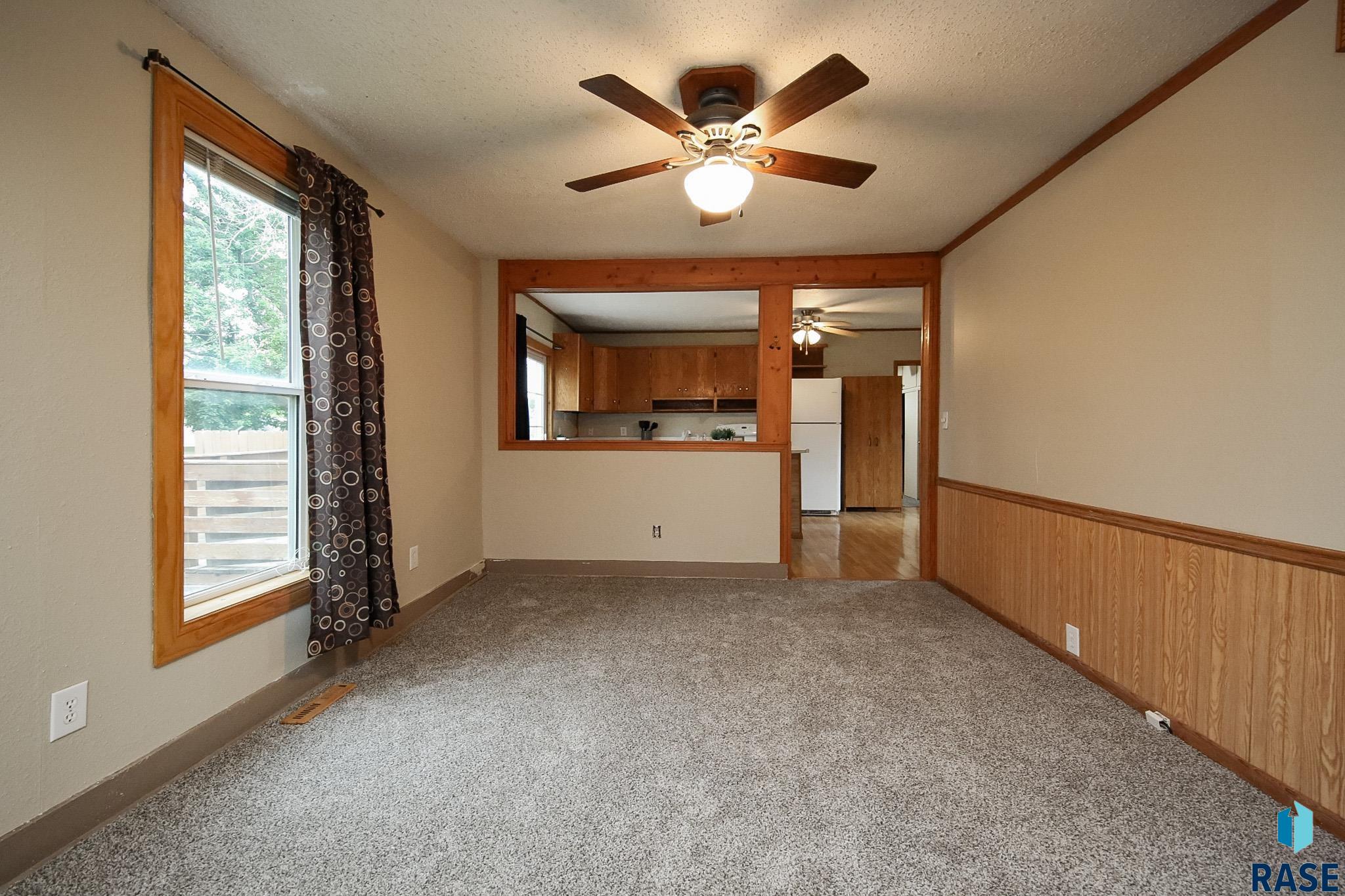 331 N Main Ave Avenue, Garretson, New Jersey image 5