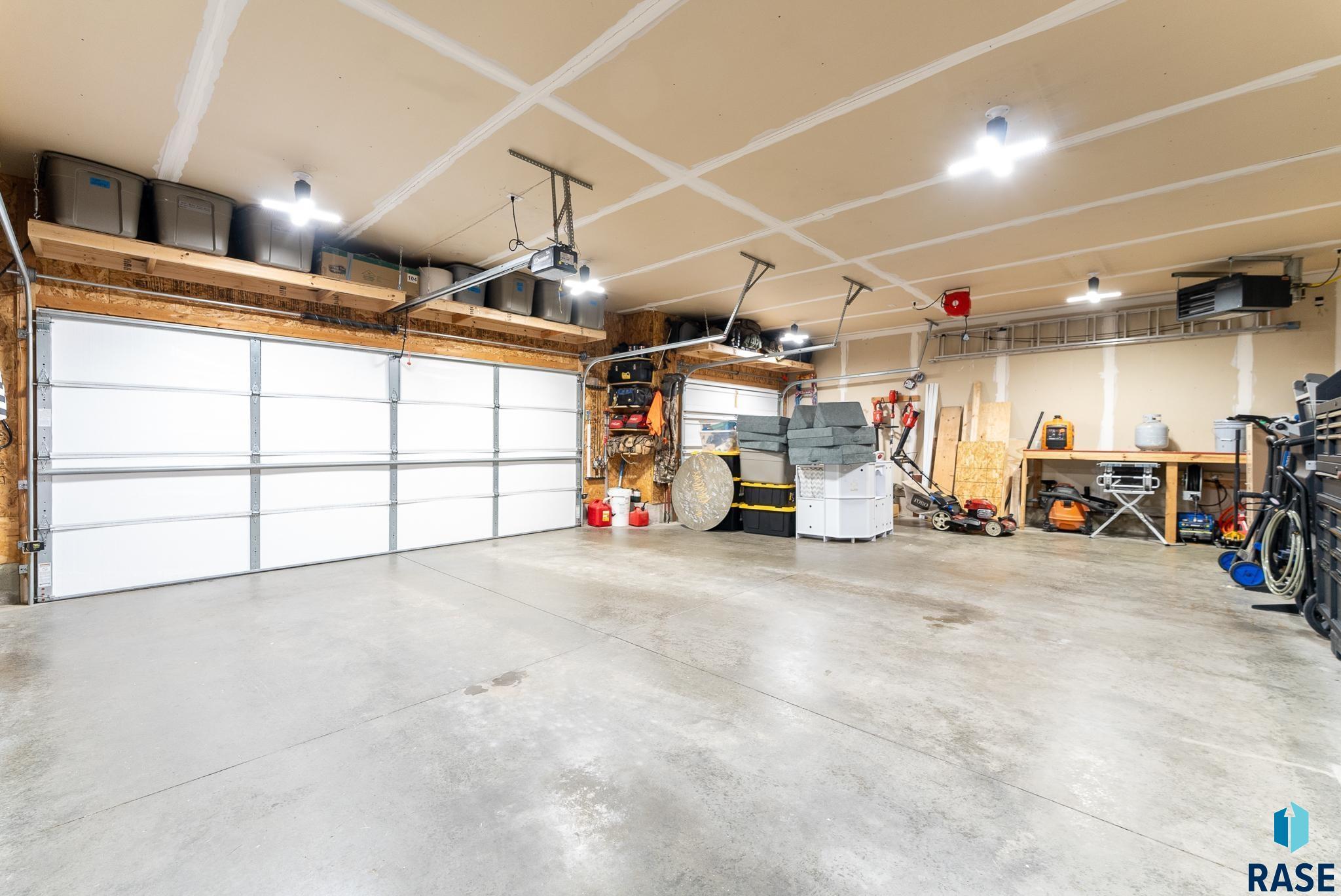 7432 W Luke Dr Drive, Sioux Falls, South Dakota image 33