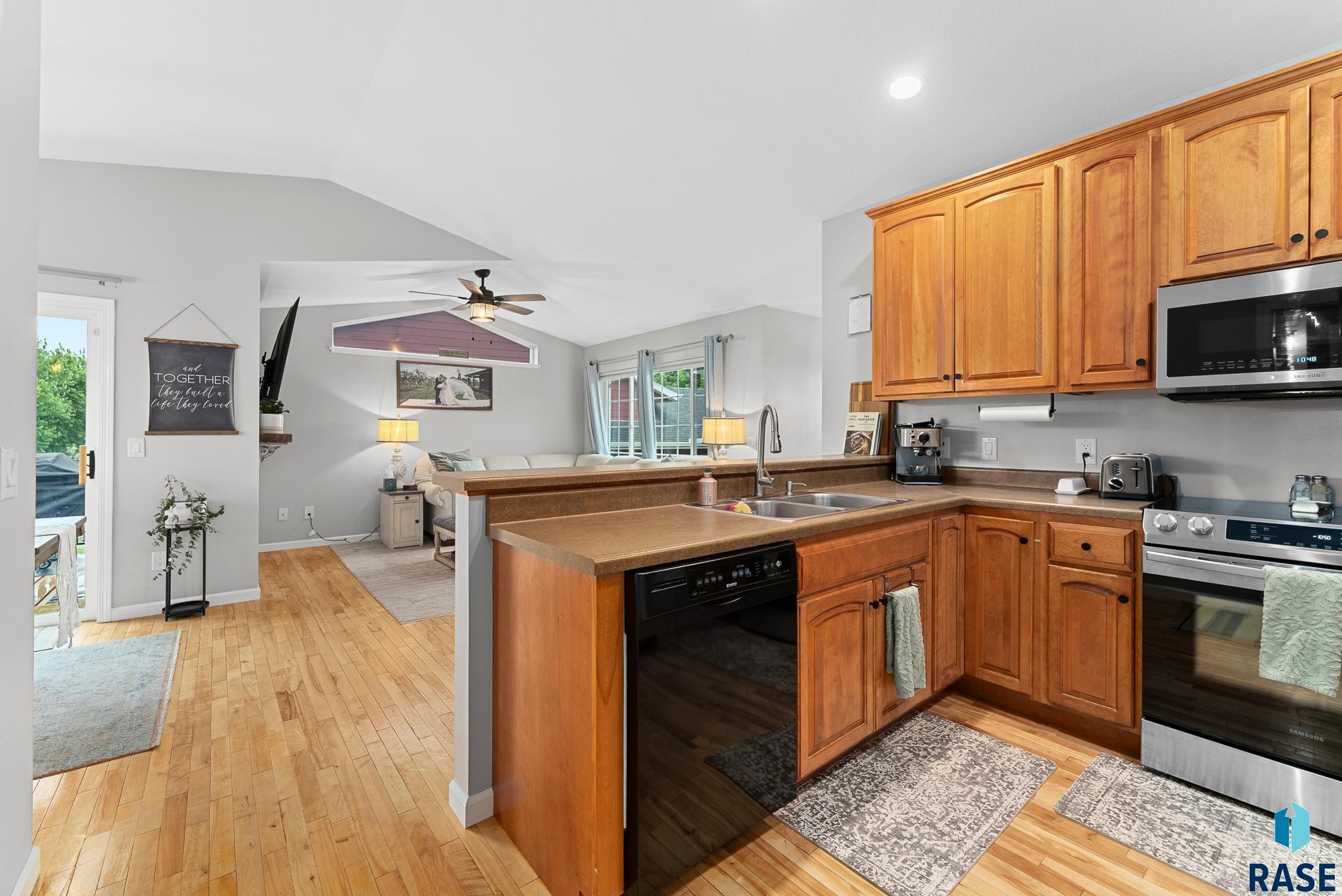 7432 W Luke Dr Drive, Sioux Falls, South Dakota image 9