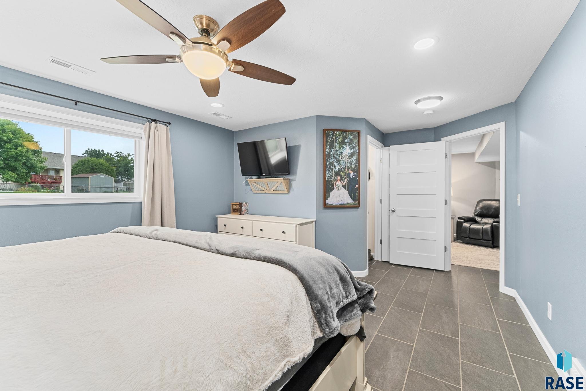 7432 W Luke Dr Drive, Sioux Falls, South Dakota image 25