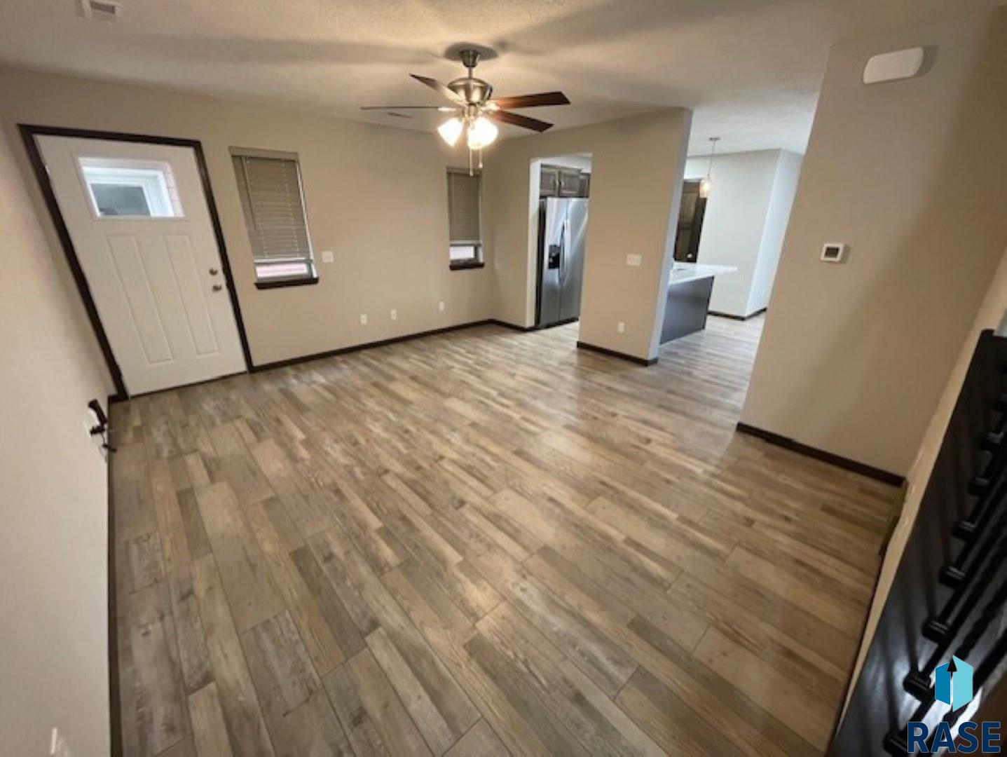 9437 W Dolores Dr Drive, Sioux Falls, South Dakota image 2