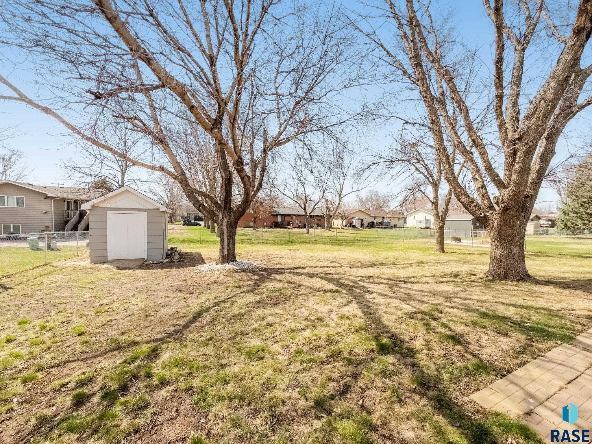1013 S Academy St Street, Lennox, South Dakota image 23