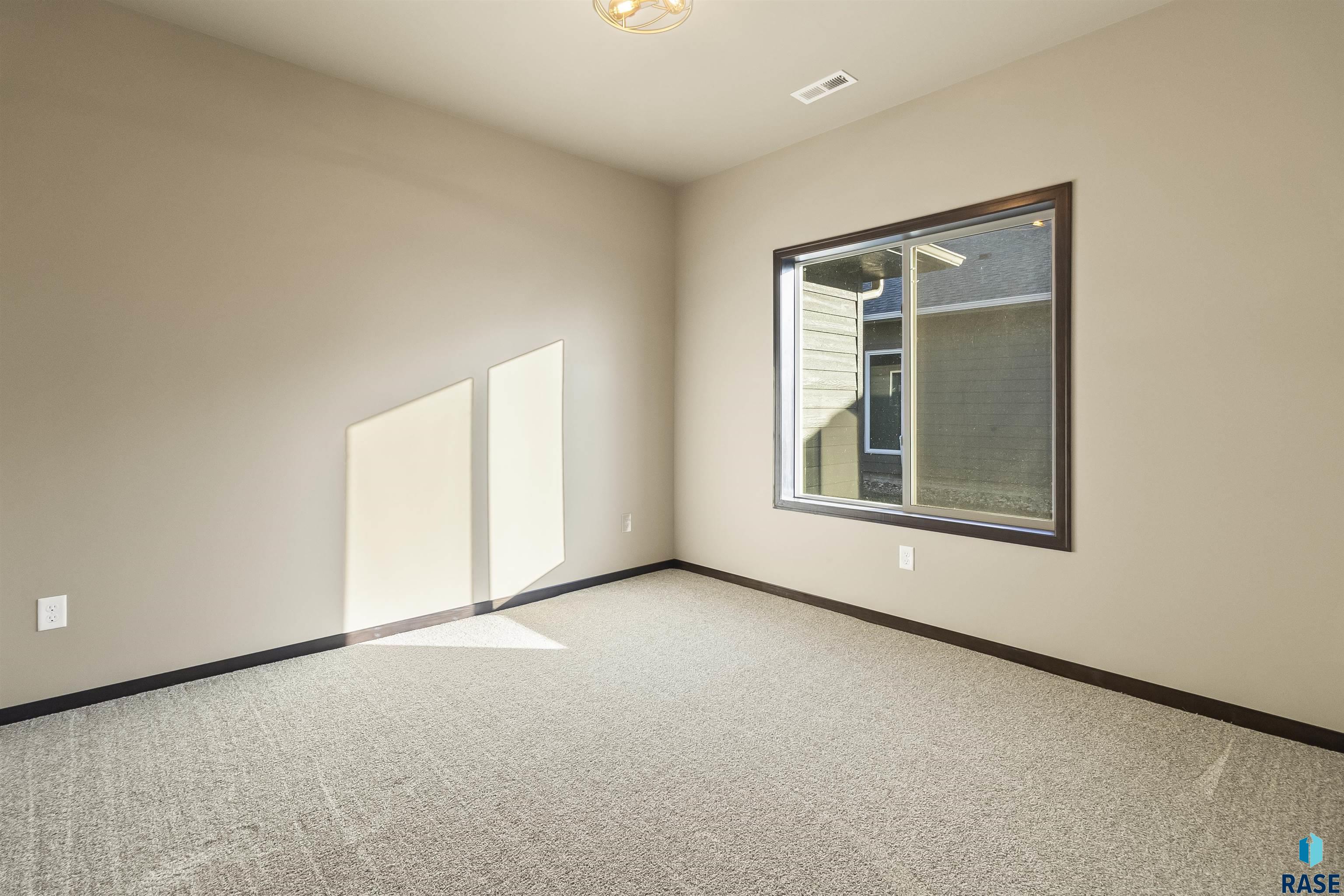 193 Thelma Ave Avenue, Harrisburg, South Dakota image 18