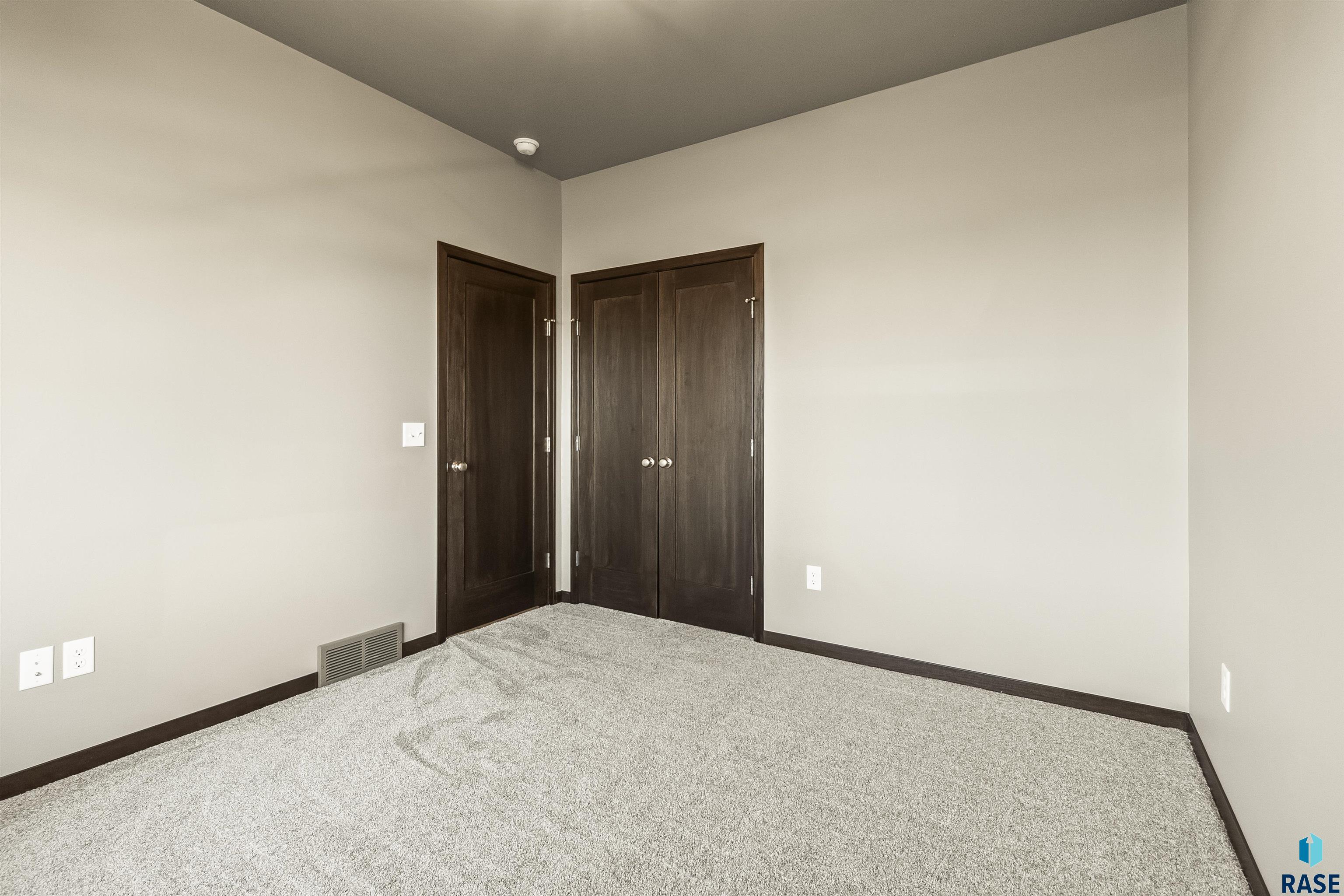 193 Thelma Ave Avenue, Harrisburg, South Dakota image 17