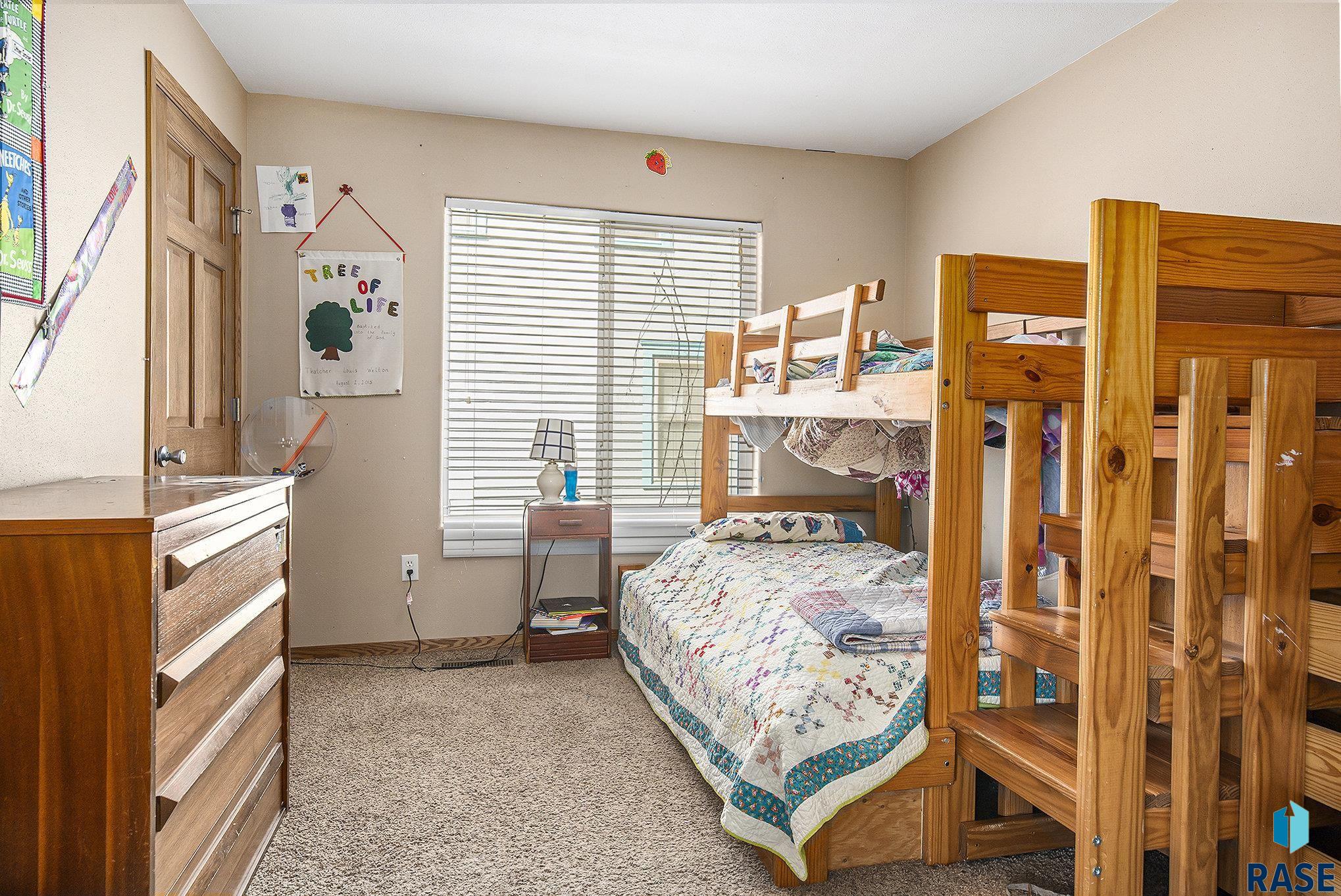 420 NE 6th St Street, Madison, South Dakota image 21