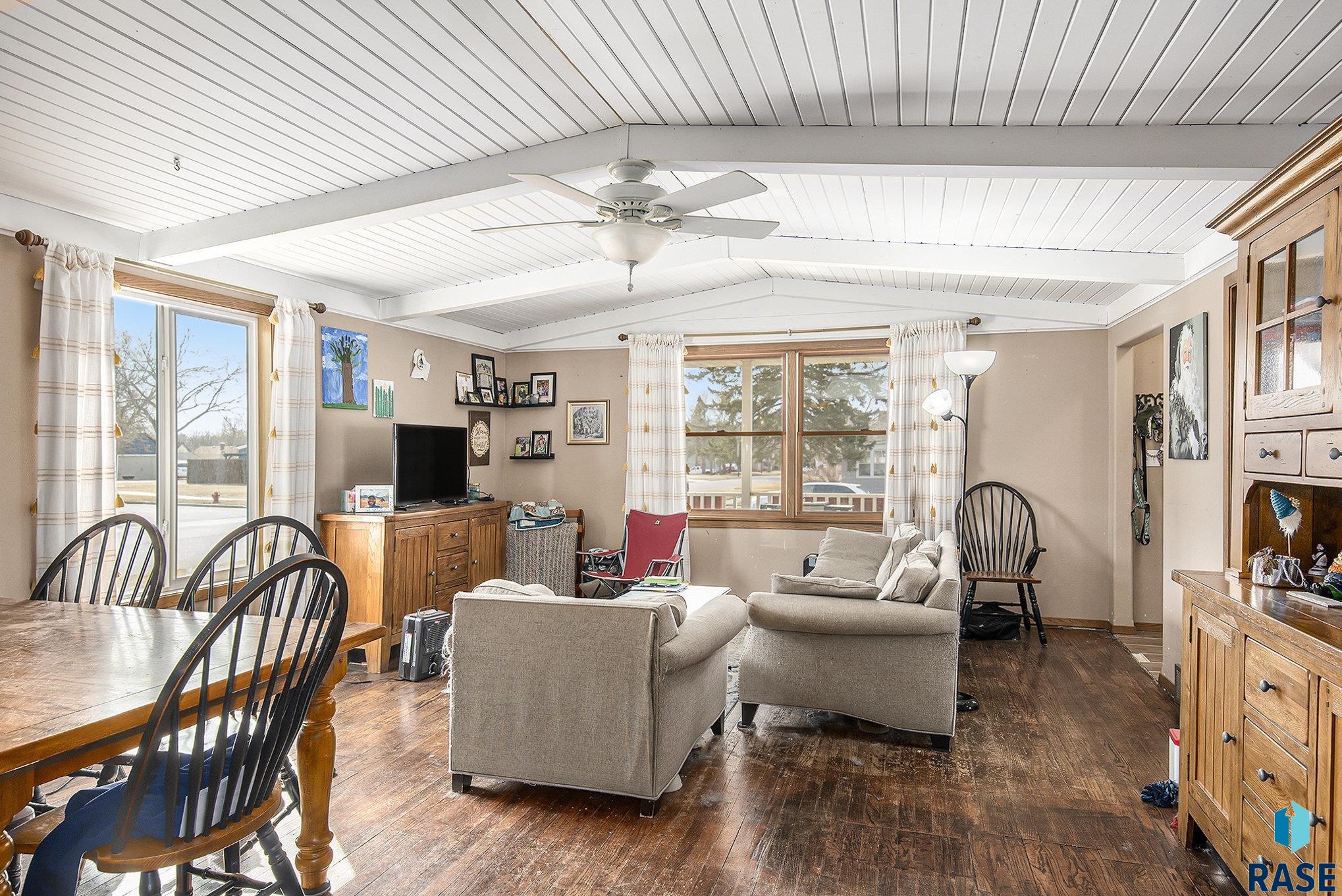 420 NE 6th St Street, Madison, South Dakota image 9