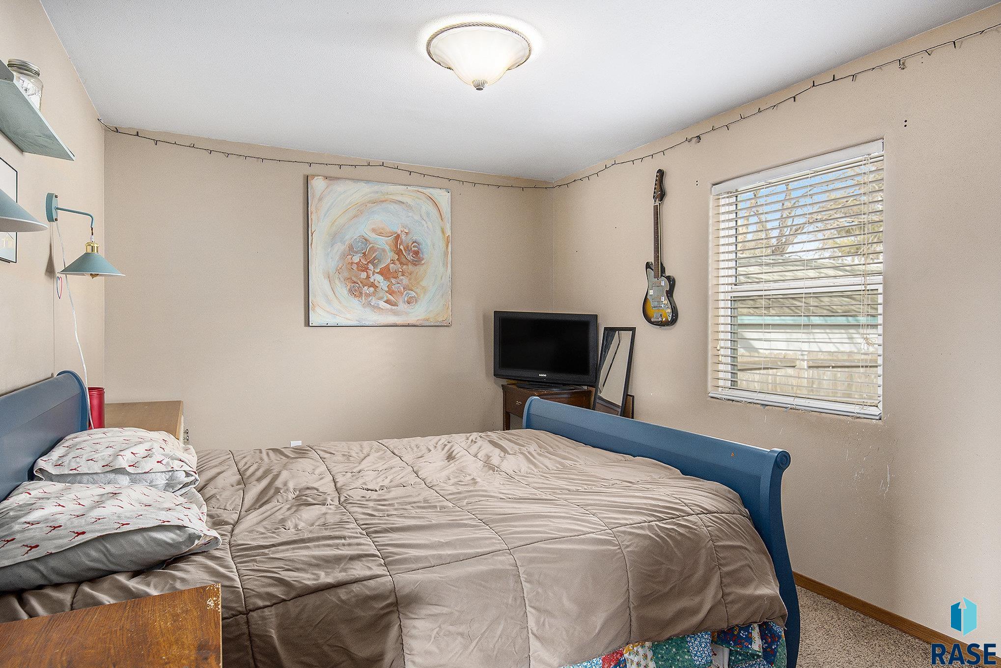 420 NE 6th St Street, Madison, South Dakota image 18
