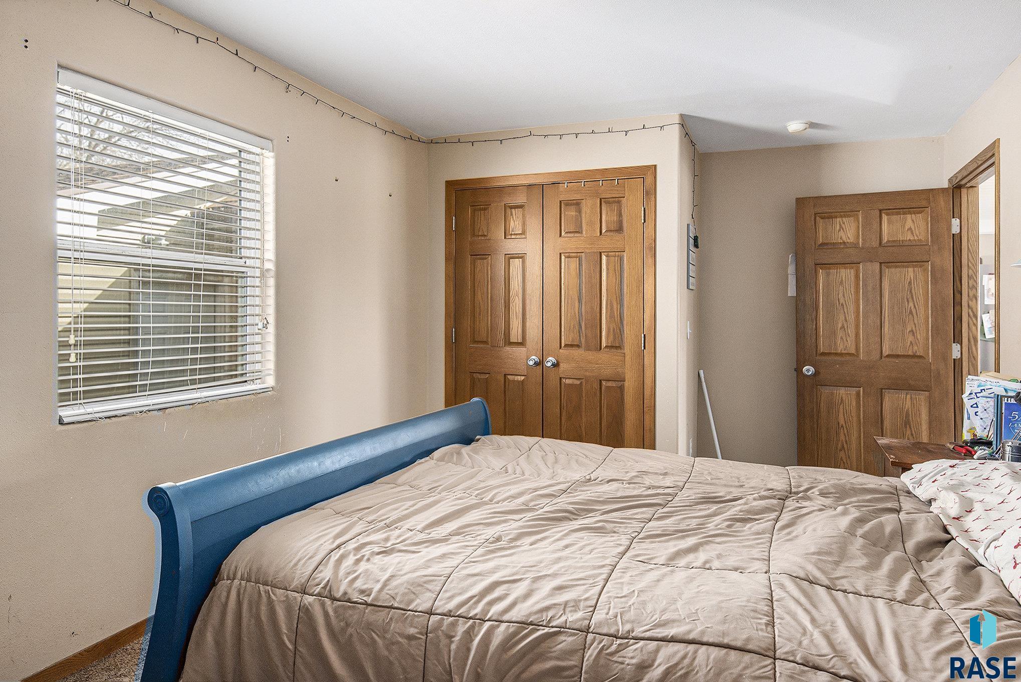 420 NE 6th St Street, Madison, South Dakota image 19
