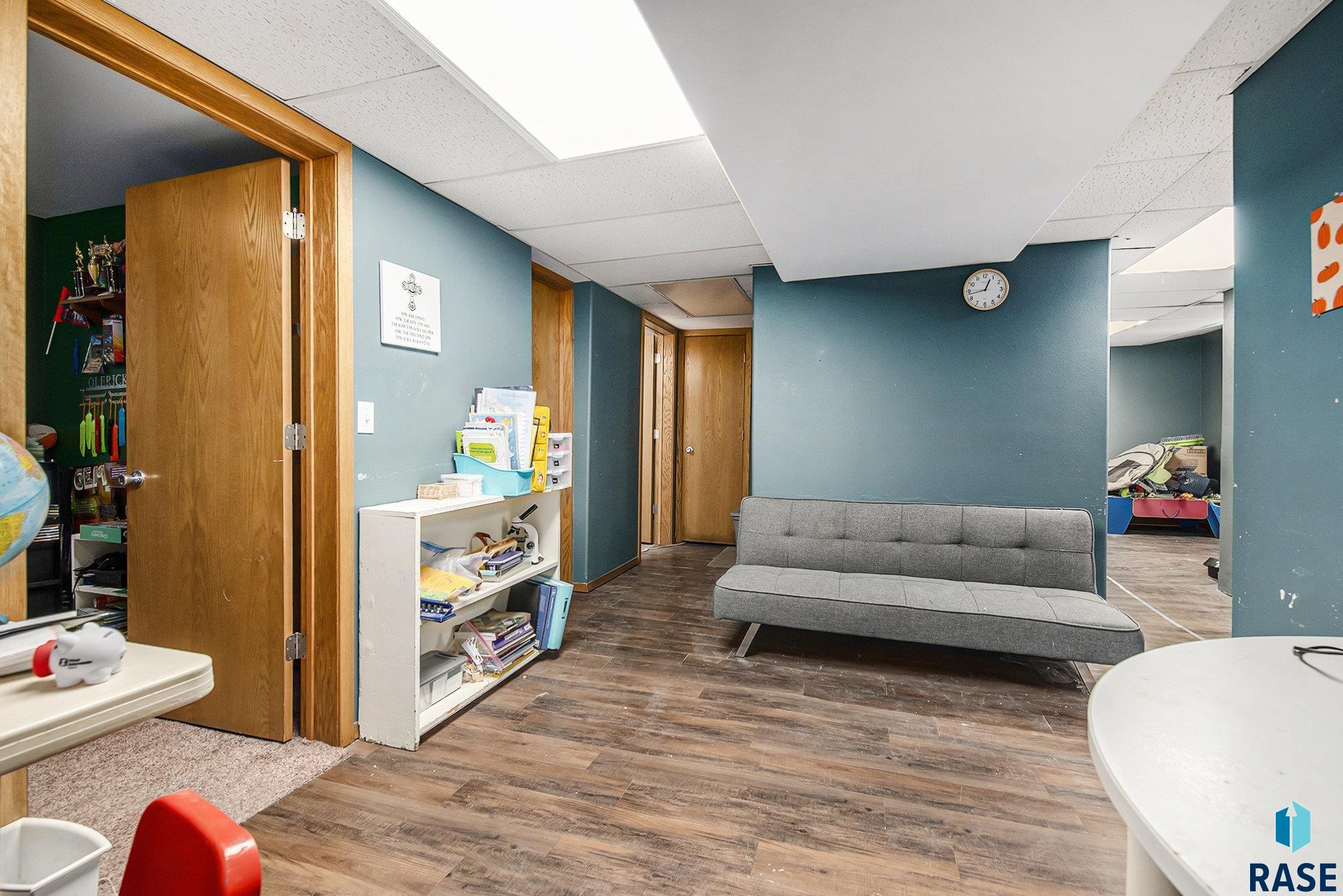 420 NE 6th St Street, Madison, South Dakota image 23