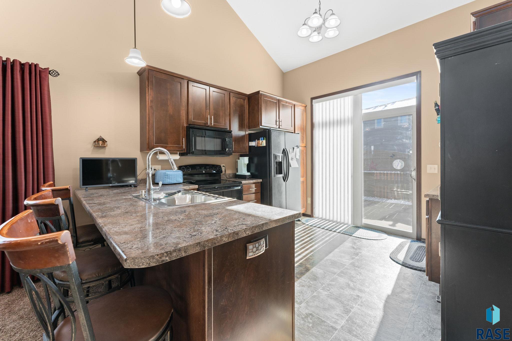 2719 E Indigo Pl Place, Sioux Falls, South Dakota image 3