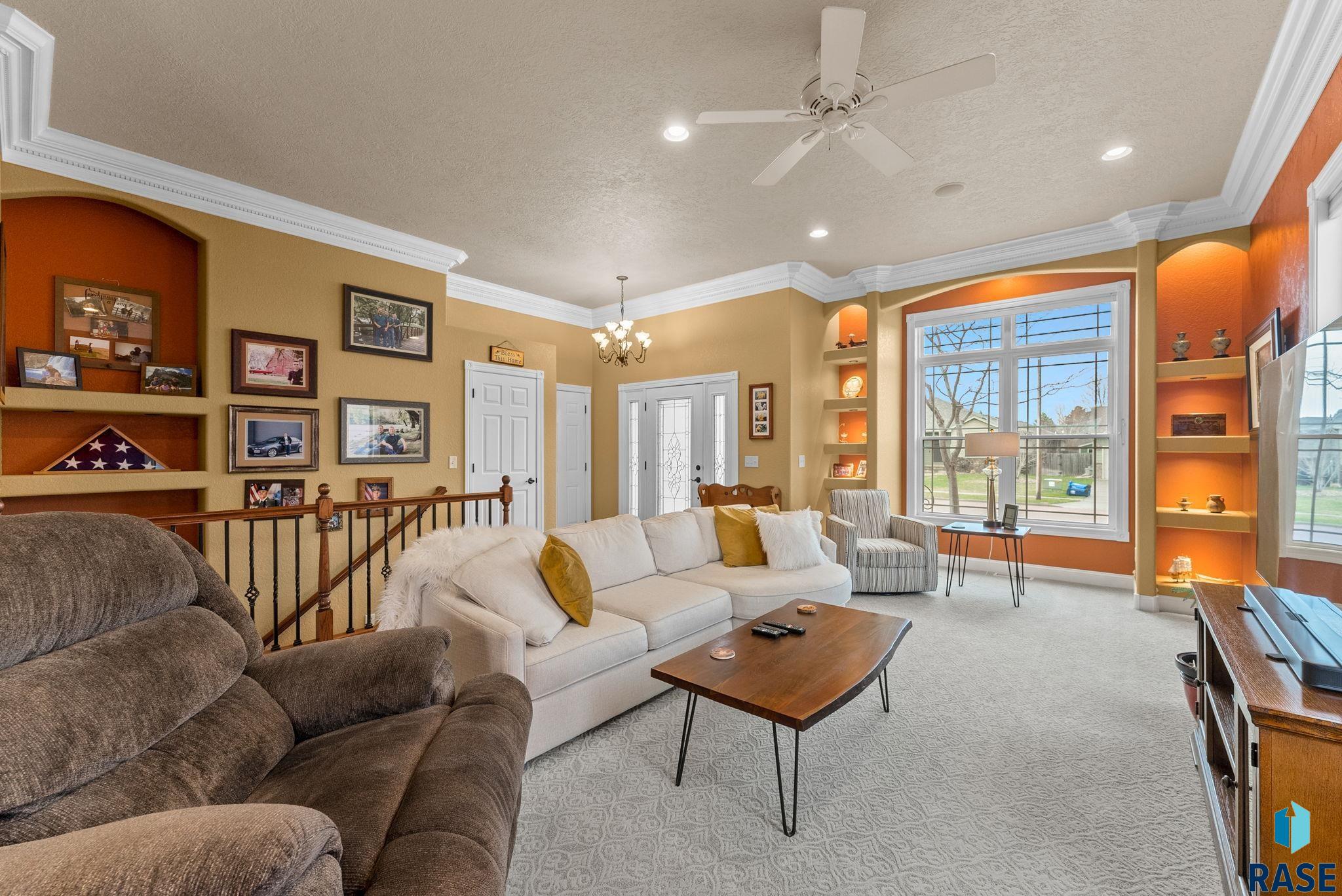1003 E Walnut St Street, Harrisburg, South Dakota image 2