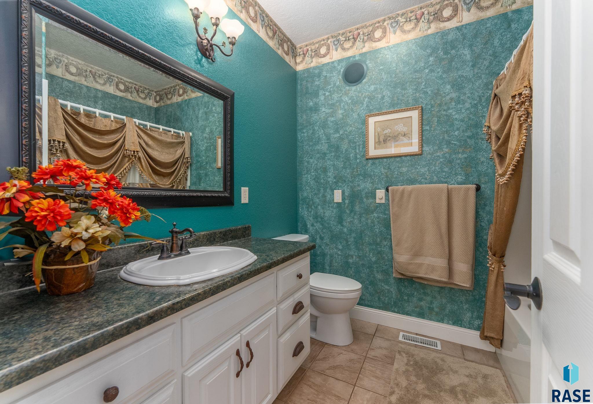 1003 E Walnut St Street, Harrisburg, South Dakota image 13