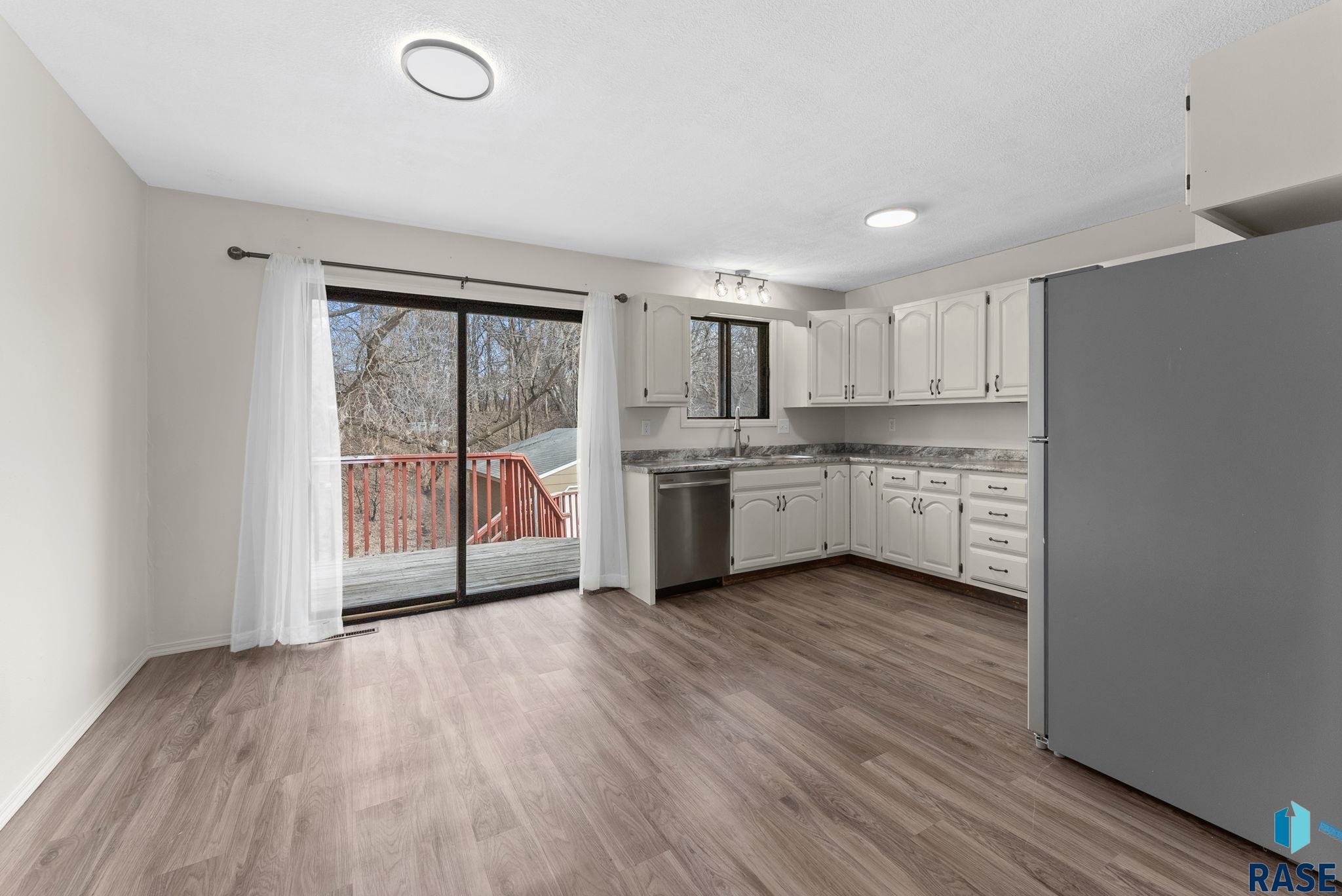820 N Lewis Ave Avenue, Sioux Falls, New Jersey image 3