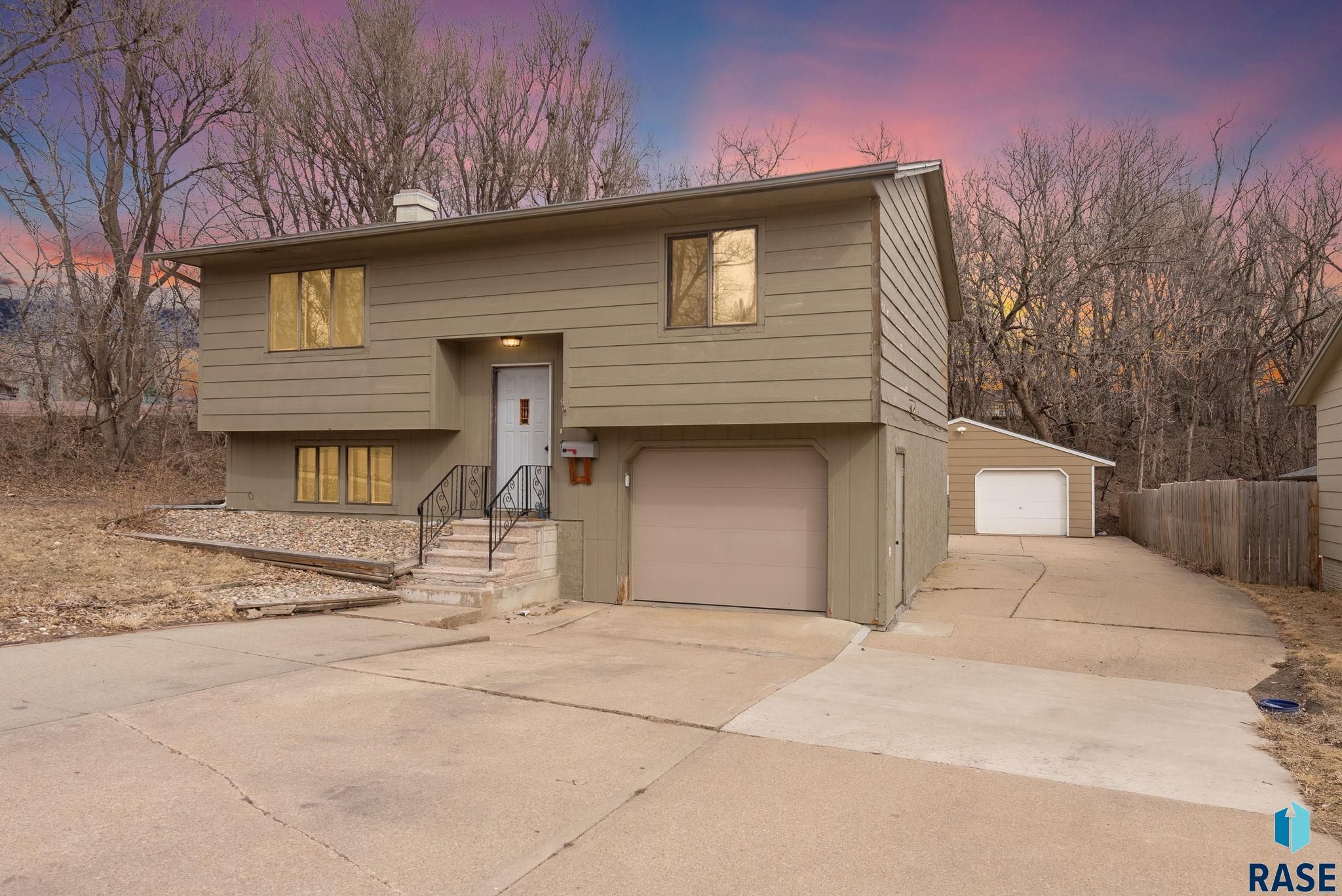 820 N Lewis Ave Avenue, Sioux Falls, New Jersey image 1