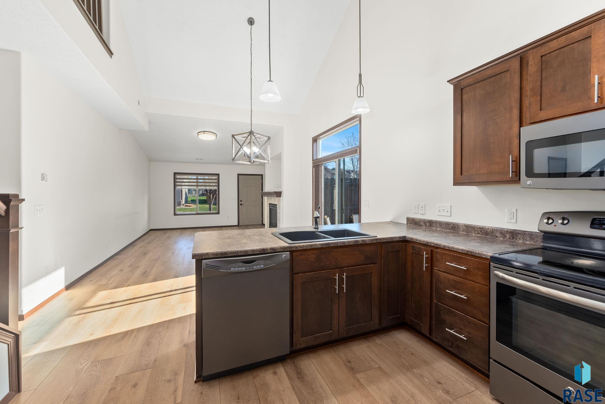 2807 E Indigo Pl Place, Sioux Falls, New Jersey image 9