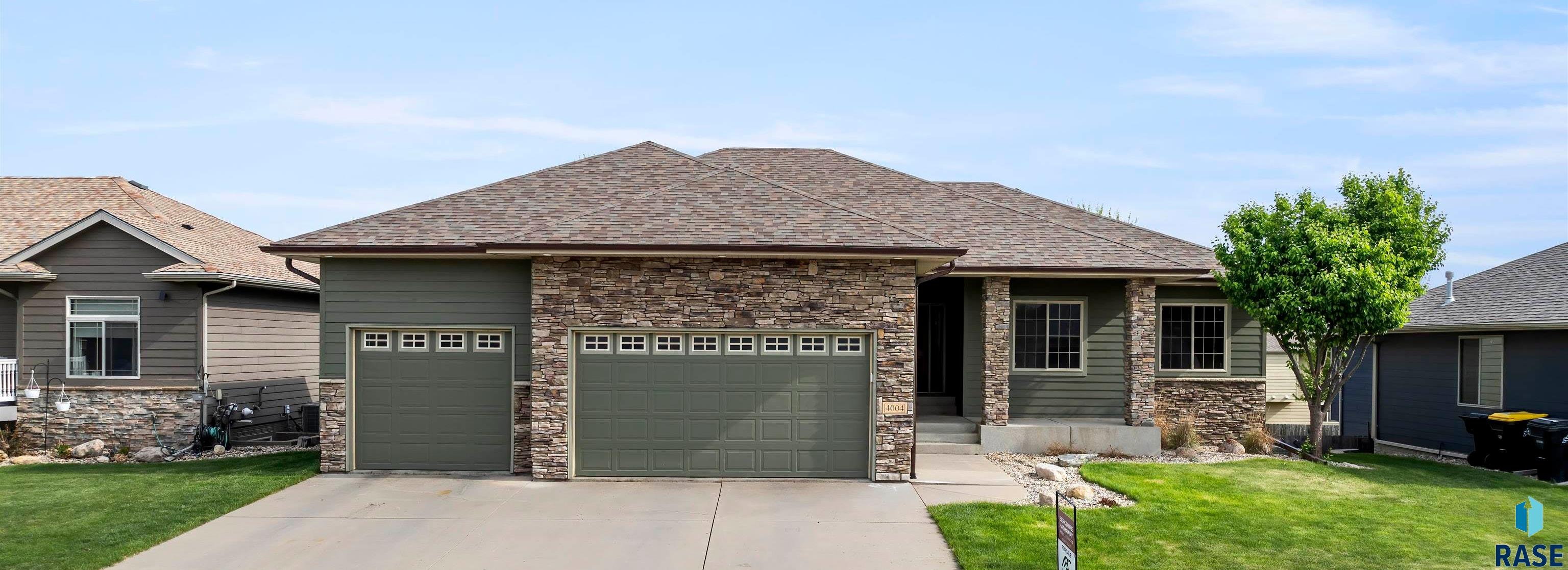4004 W 90th St Street, Sioux Falls, South Dakota image 2