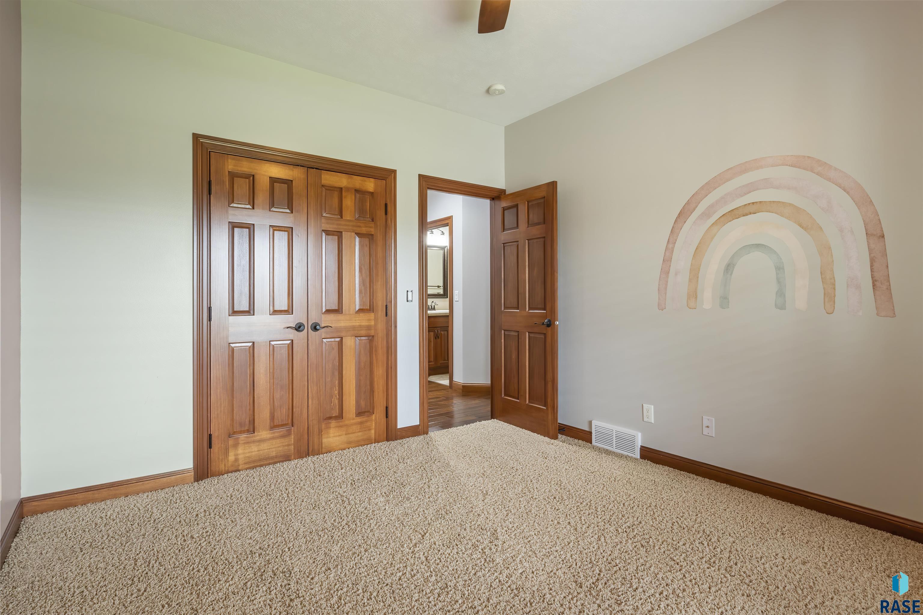 4004 W 90th St Street, Sioux Falls, South Dakota image 39