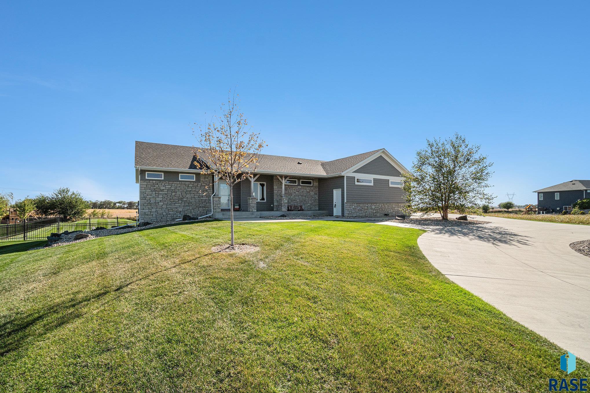 27235 Regal Ct Court, Sioux Falls, South Dakota image 5
