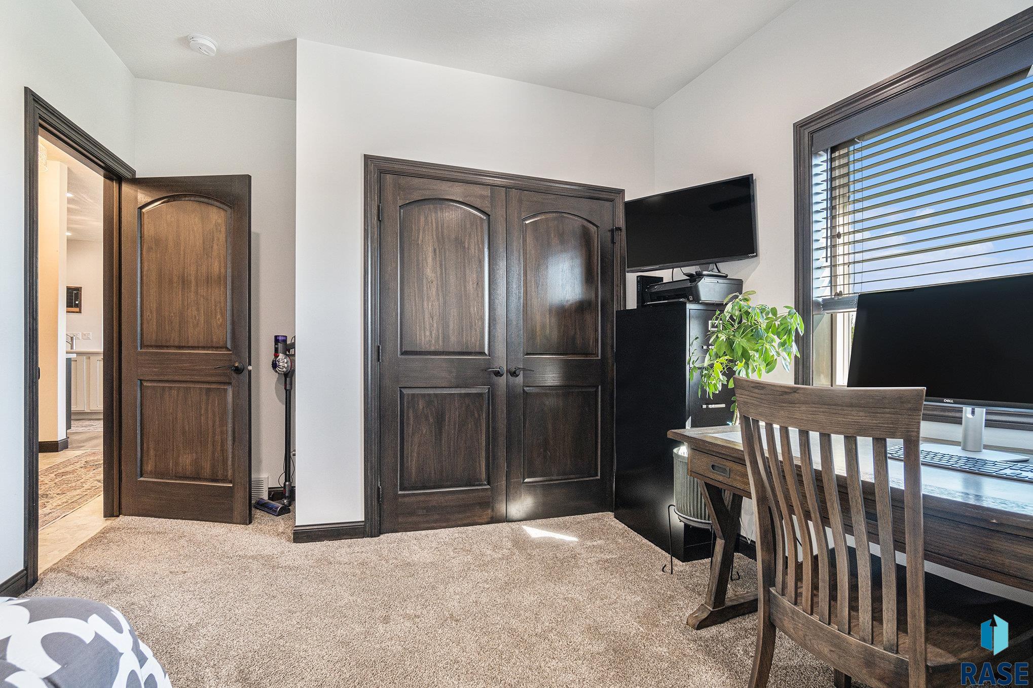 27235 Regal Ct Court, Sioux Falls, South Dakota image 42
