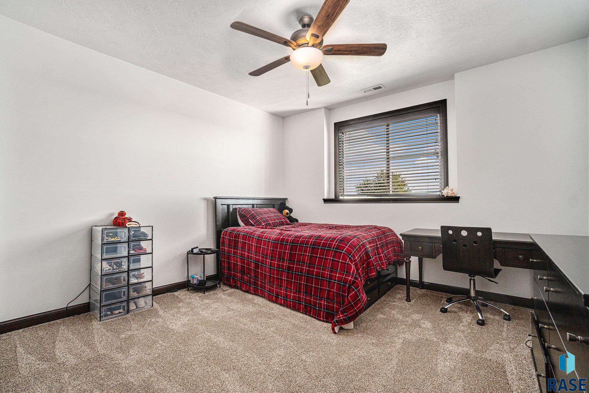 27235 Regal Ct Court, Sioux Falls, South Dakota image 32