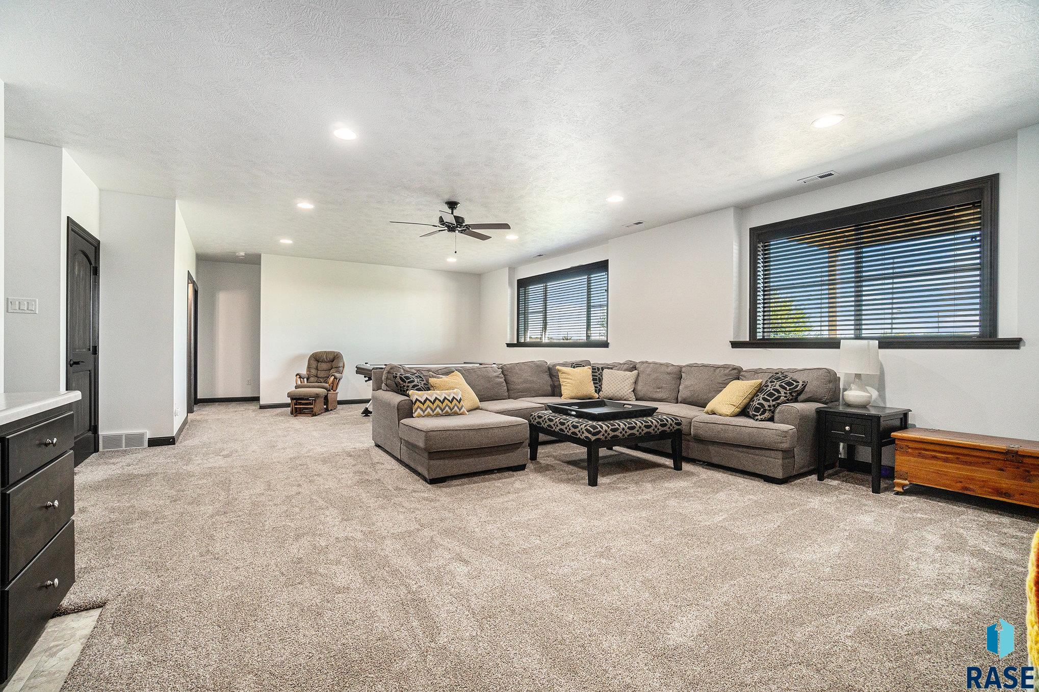 27235 Regal Ct Court, Sioux Falls, South Dakota image 39