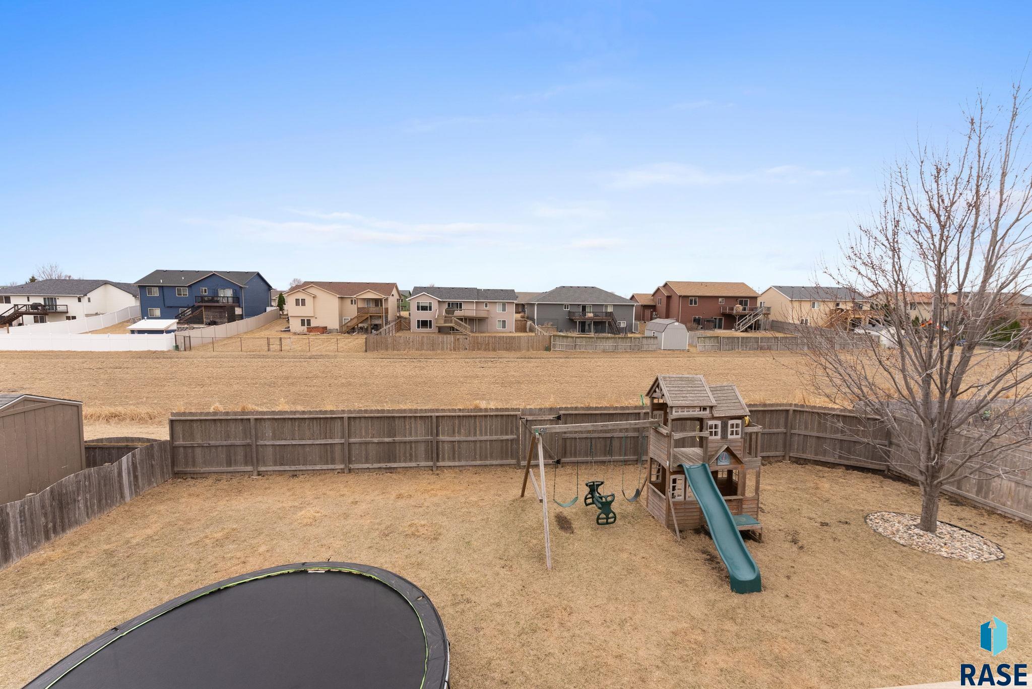 5544 Wexford Ct Court, Sioux Falls, South Dakota image 2