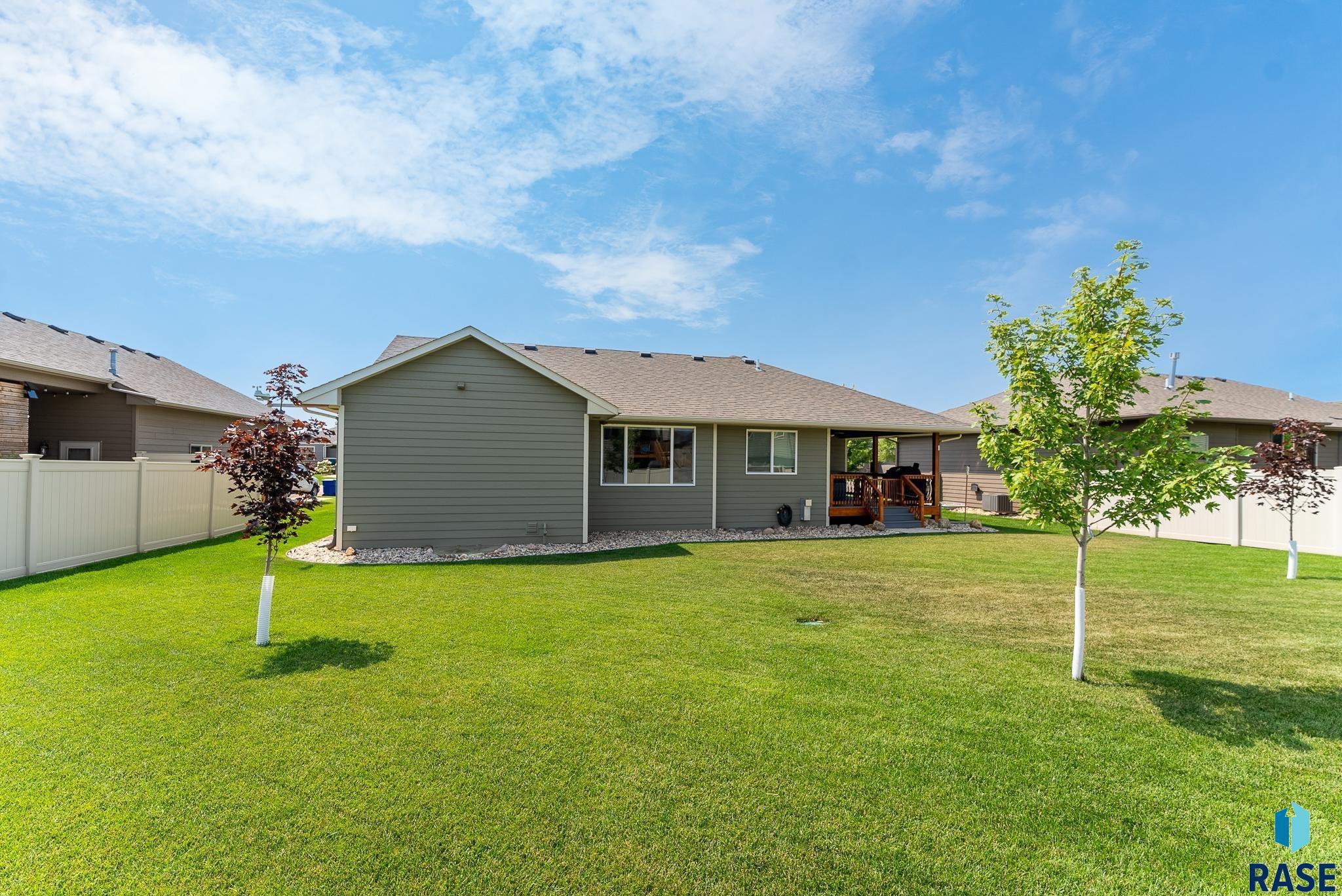 6734 E 44th St Street, Sioux Falls, South Dakota image 46