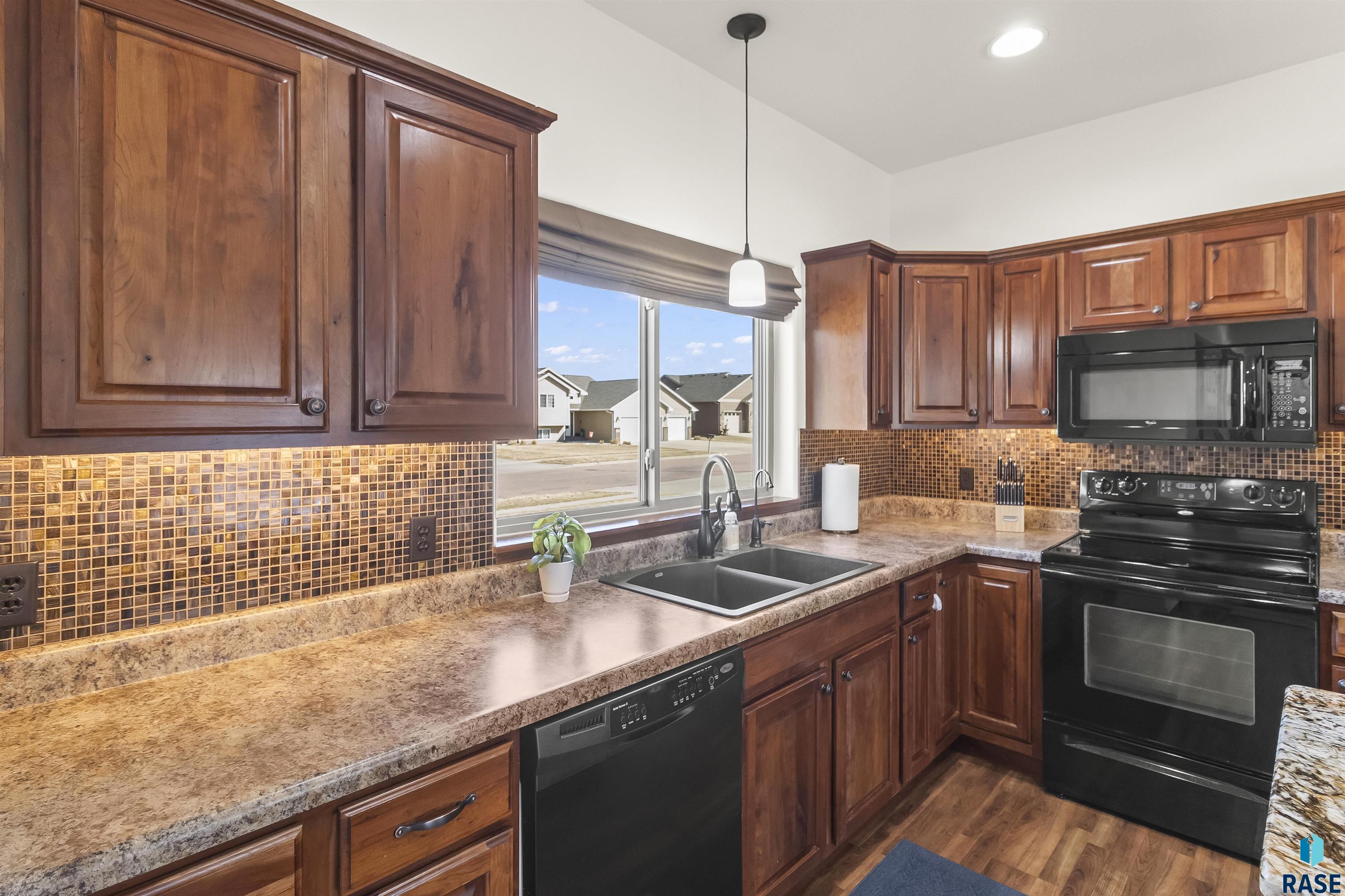 5209 S Sirocco Ave Avenue, Sioux Falls, New Jersey image 5