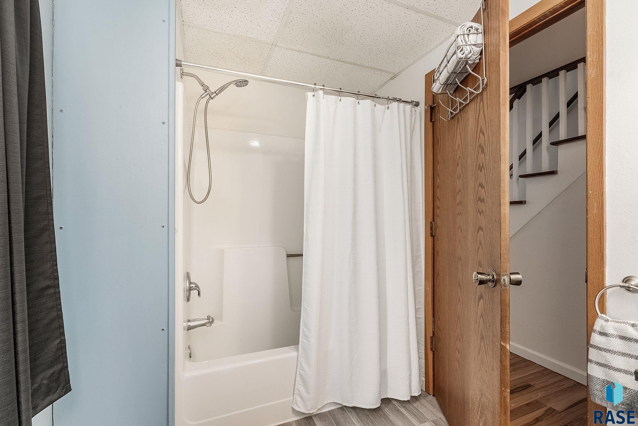 Centerville, South Dakota 57014, United States, 3 Bedrooms Bedrooms, ,2 BathroomsBathrooms,Residential,Active,183288