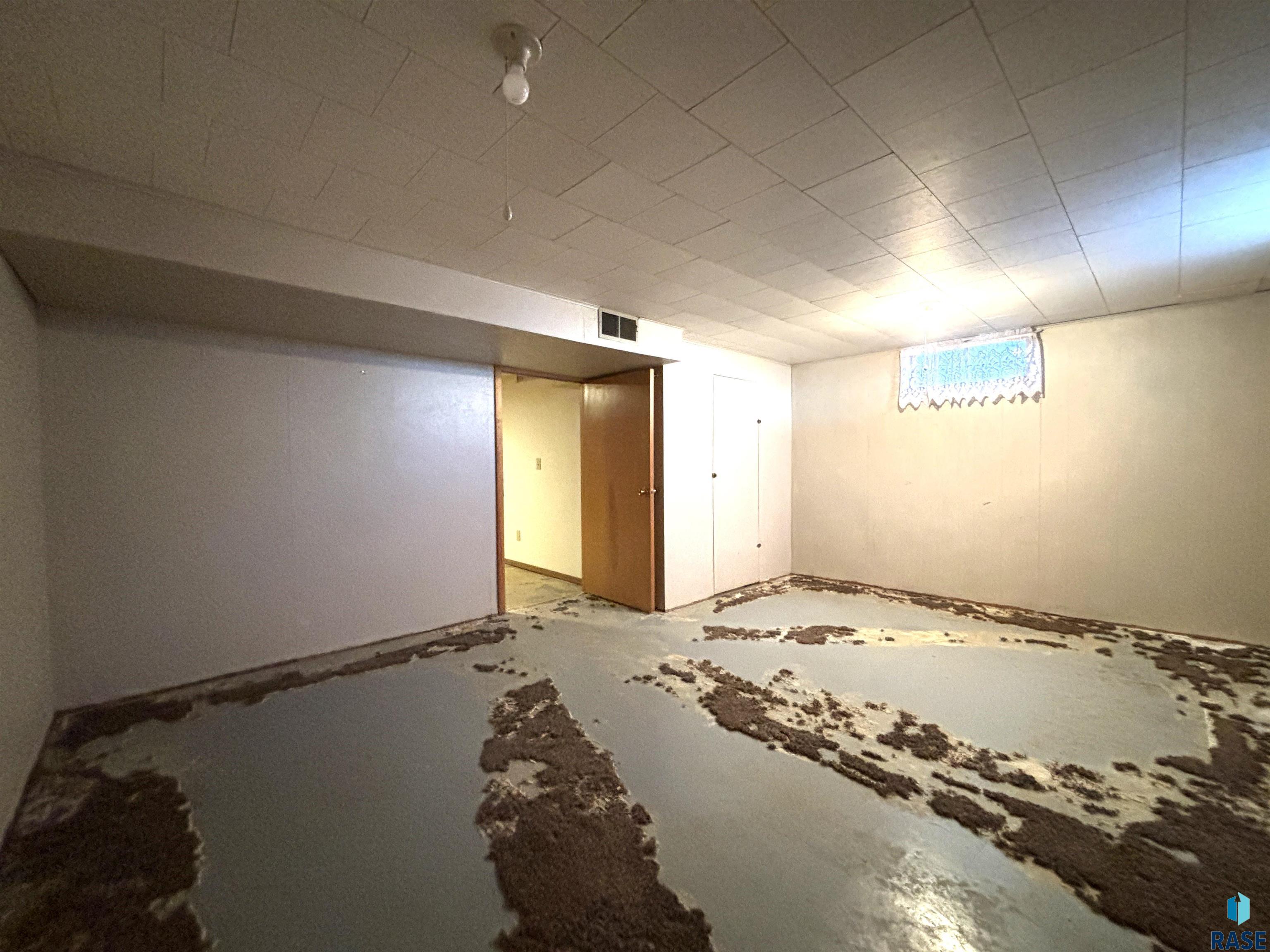 309 E 8th St Street, Miller, New Jersey image 37
