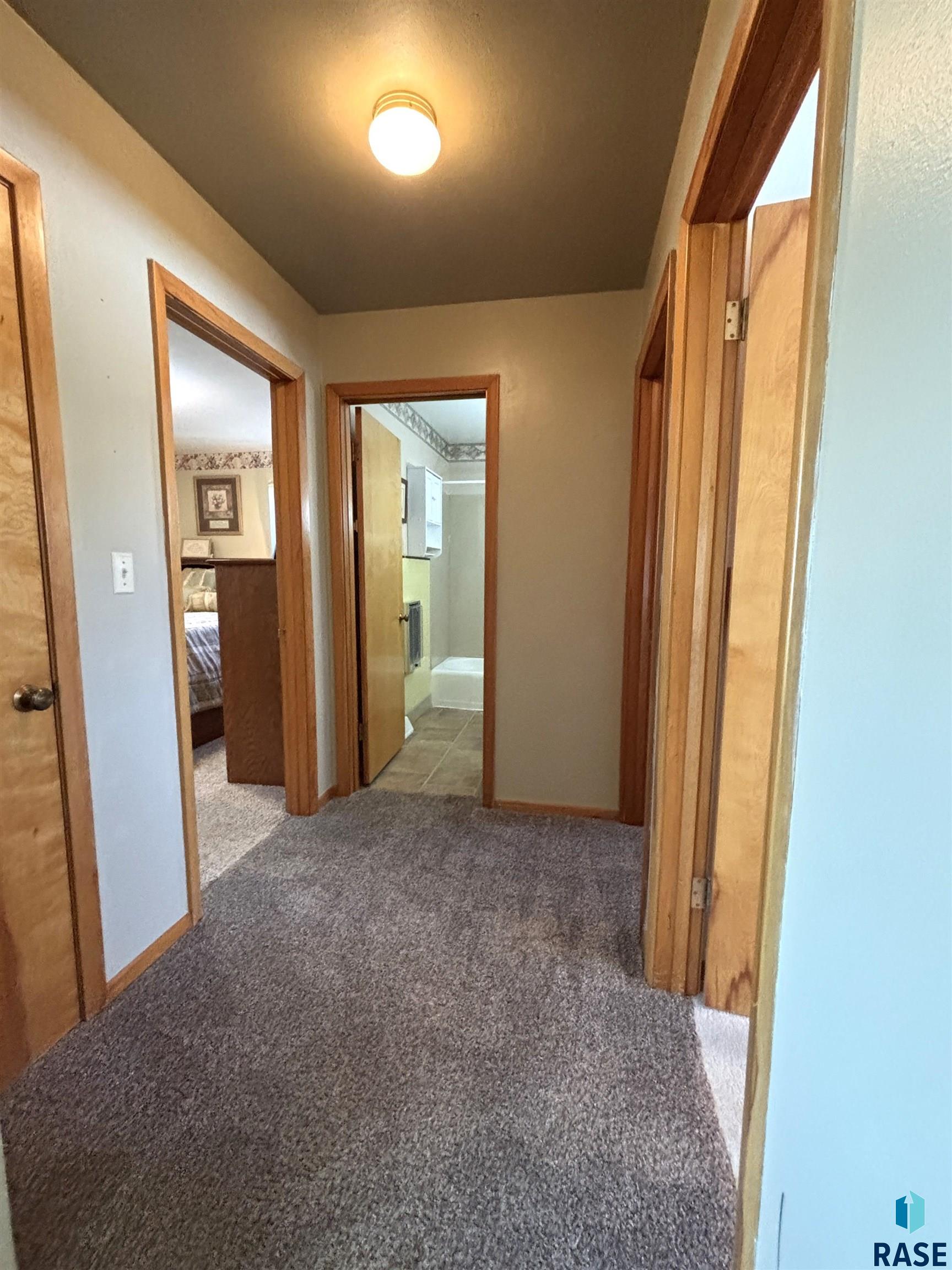 309 E 8th St Street, Miller, New Jersey image 4