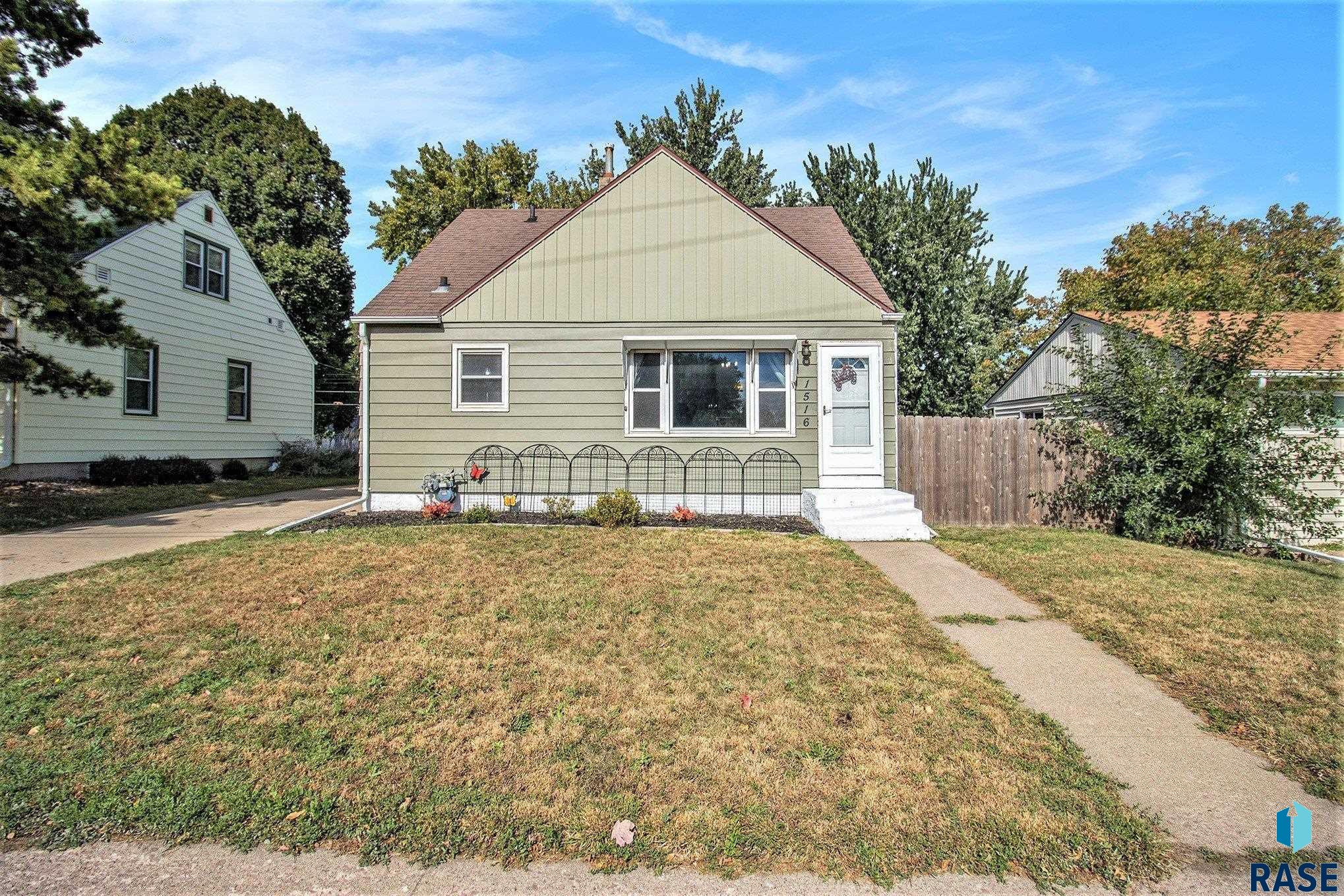 Sioux Falls, South Dakota 57105, United States, 2 Bedrooms Bedrooms, ,2 BathroomsBathrooms,Residential,Active,225904