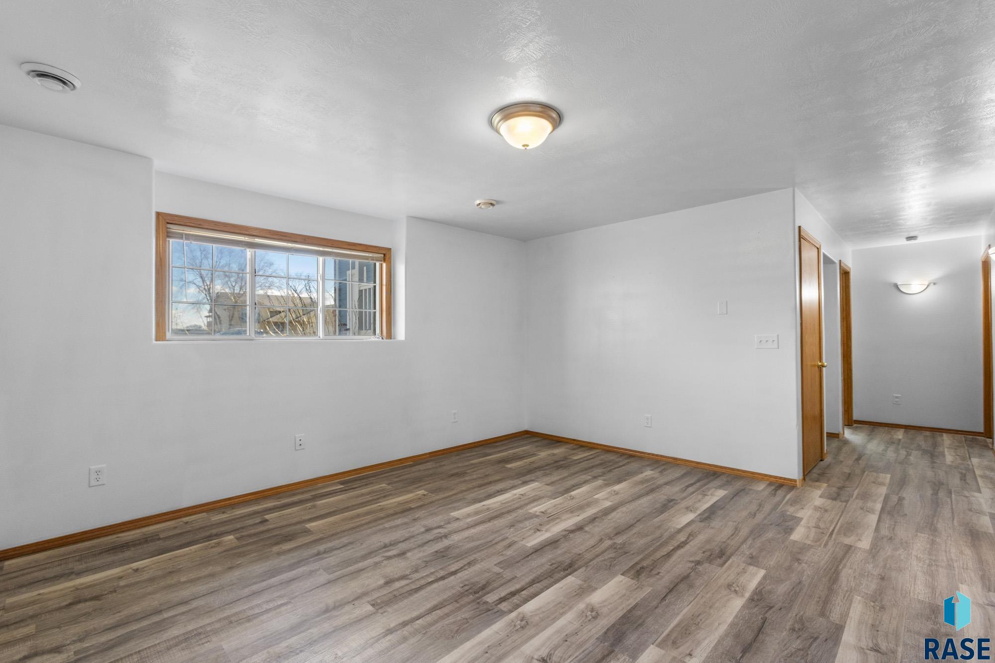 5301 S Galway Ave Avenue, Sioux Falls, South Dakota image 20