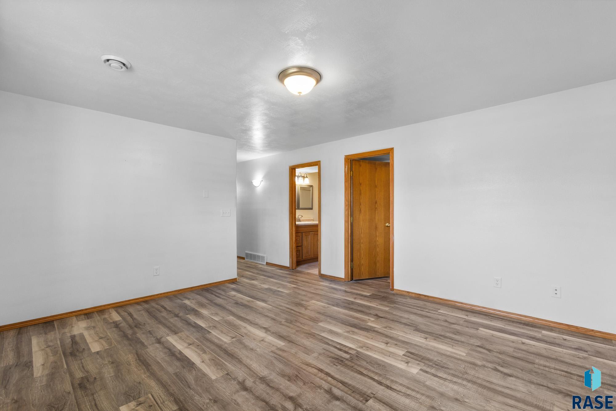 5301 S Galway Ave Avenue, Sioux Falls, South Dakota image 21