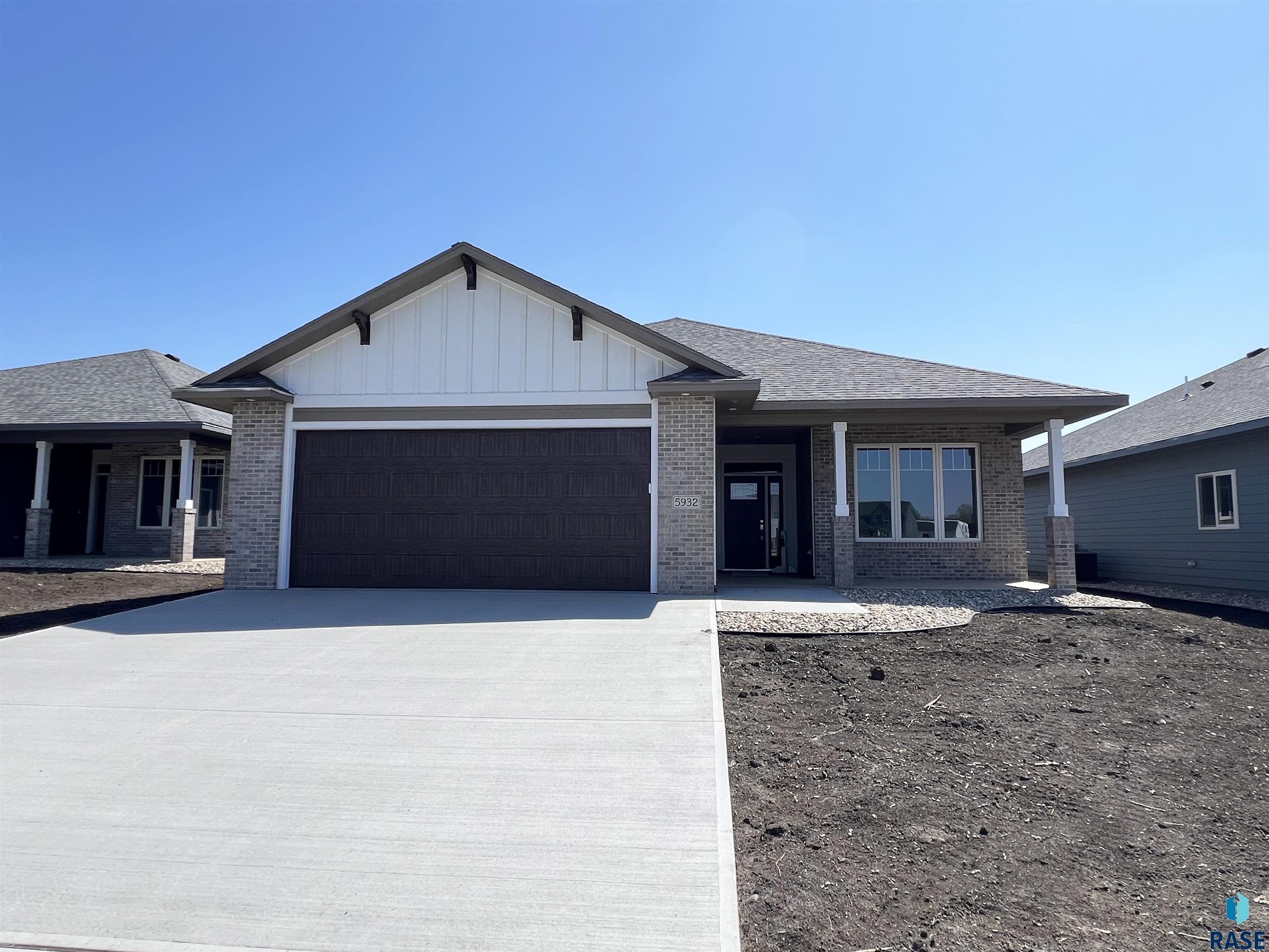 5932 S Spirea Ave Avenue, Sioux Falls, New Jersey image 2