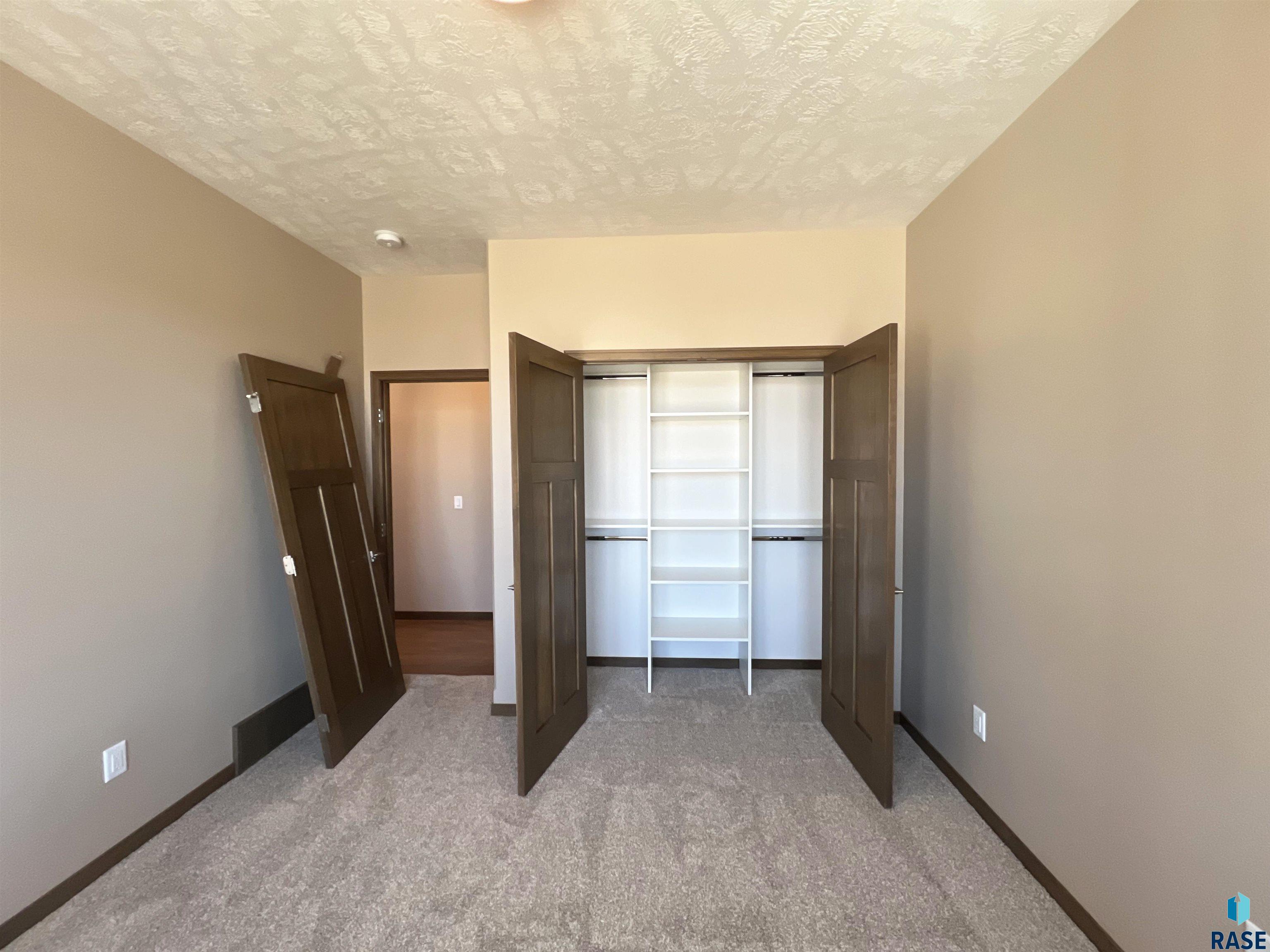 5932 S Spirea Ave Avenue, Sioux Falls, New Jersey image 15