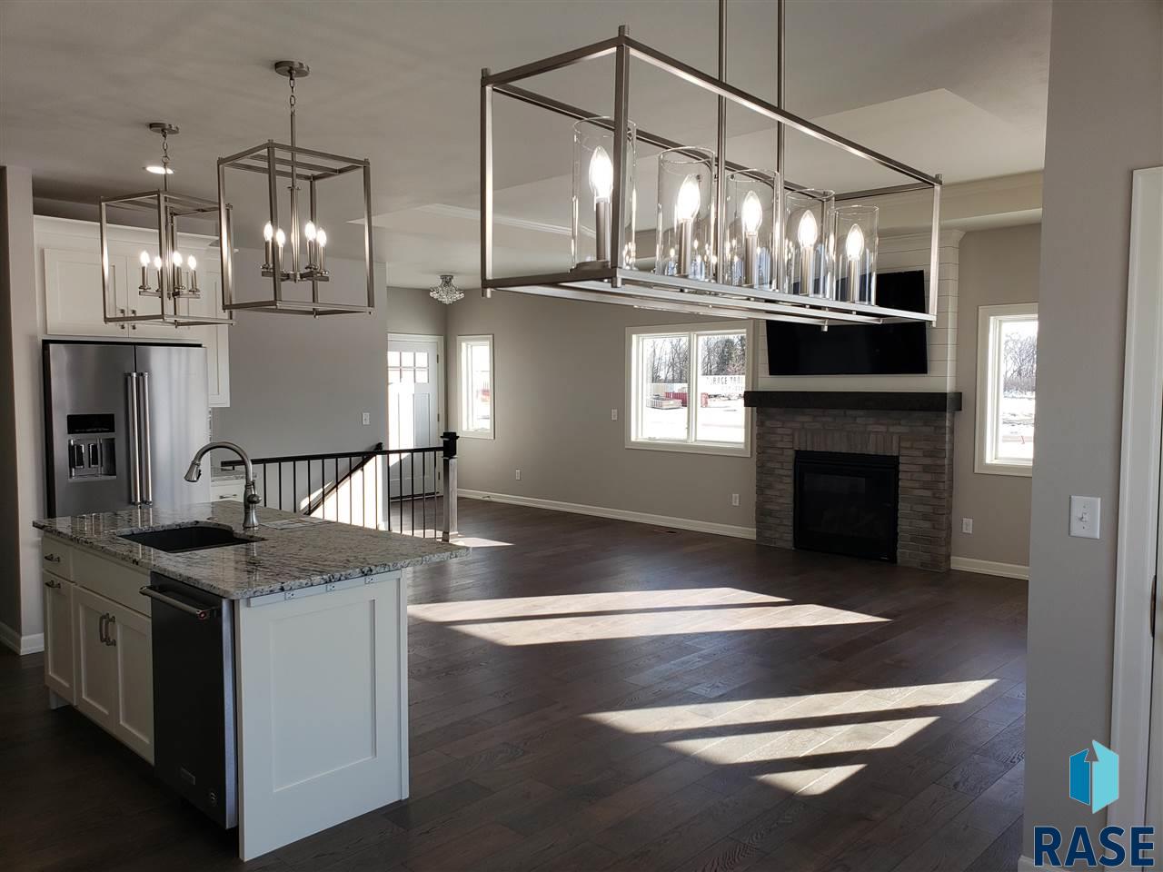 7109 S Garden Ct Court, Sioux Falls, South Dakota image 2
