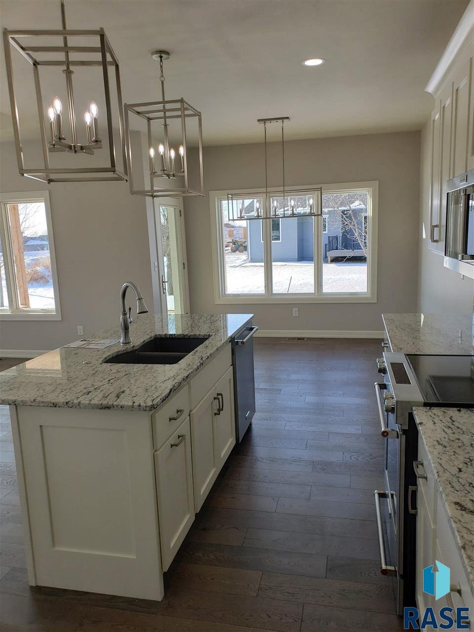 7109 S Garden Ct Court, Sioux Falls, South Dakota image 3