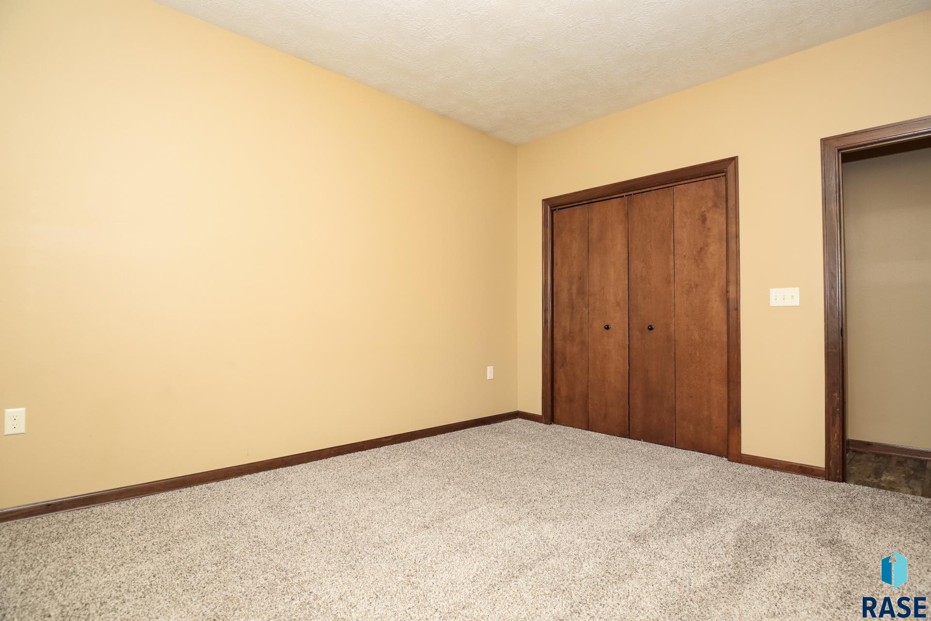 6400 S Keller Cir Circle, Sioux Falls, New Jersey image 21