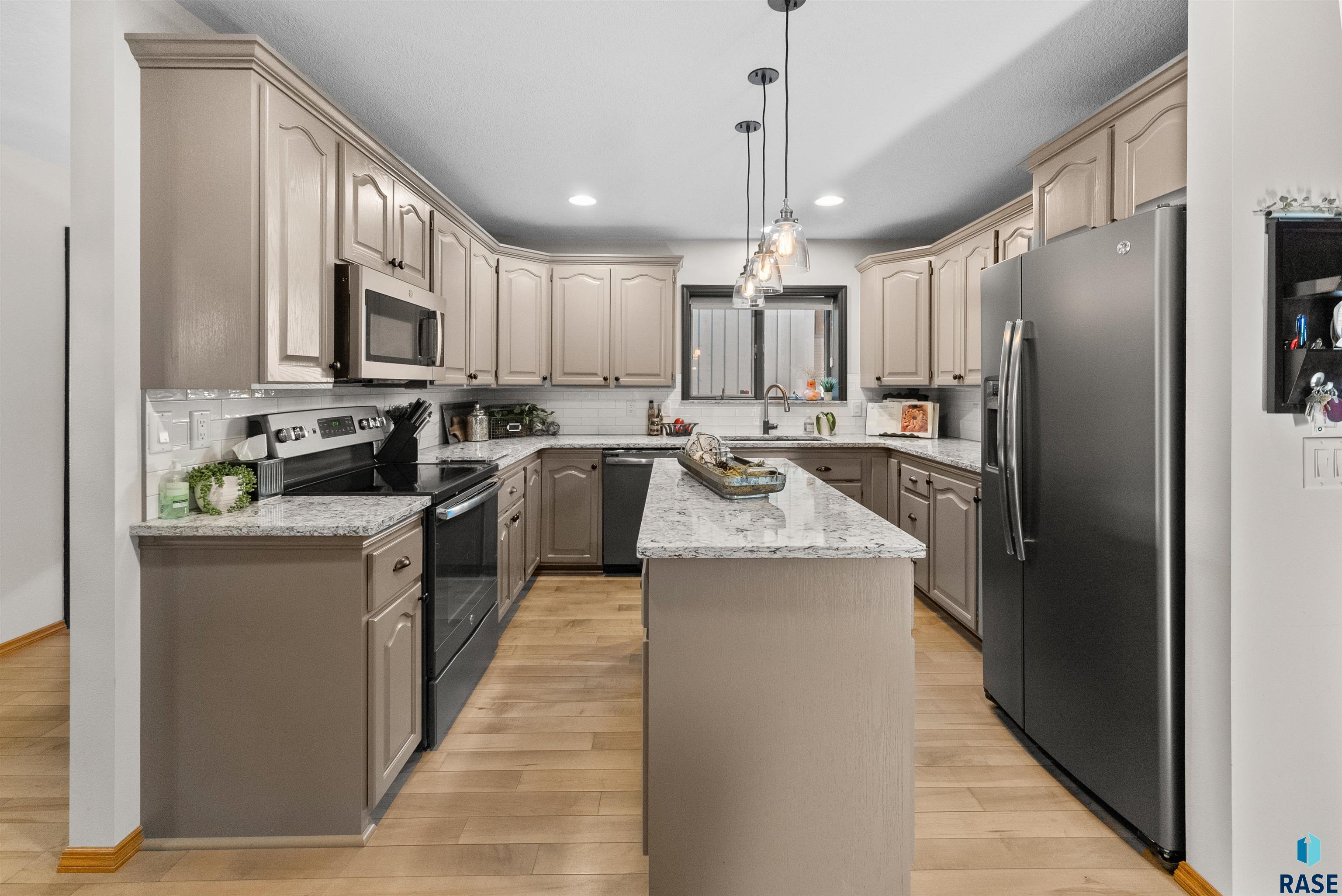 1437 S Westward Ho Pl Place, Sioux Falls, New Jersey image 30