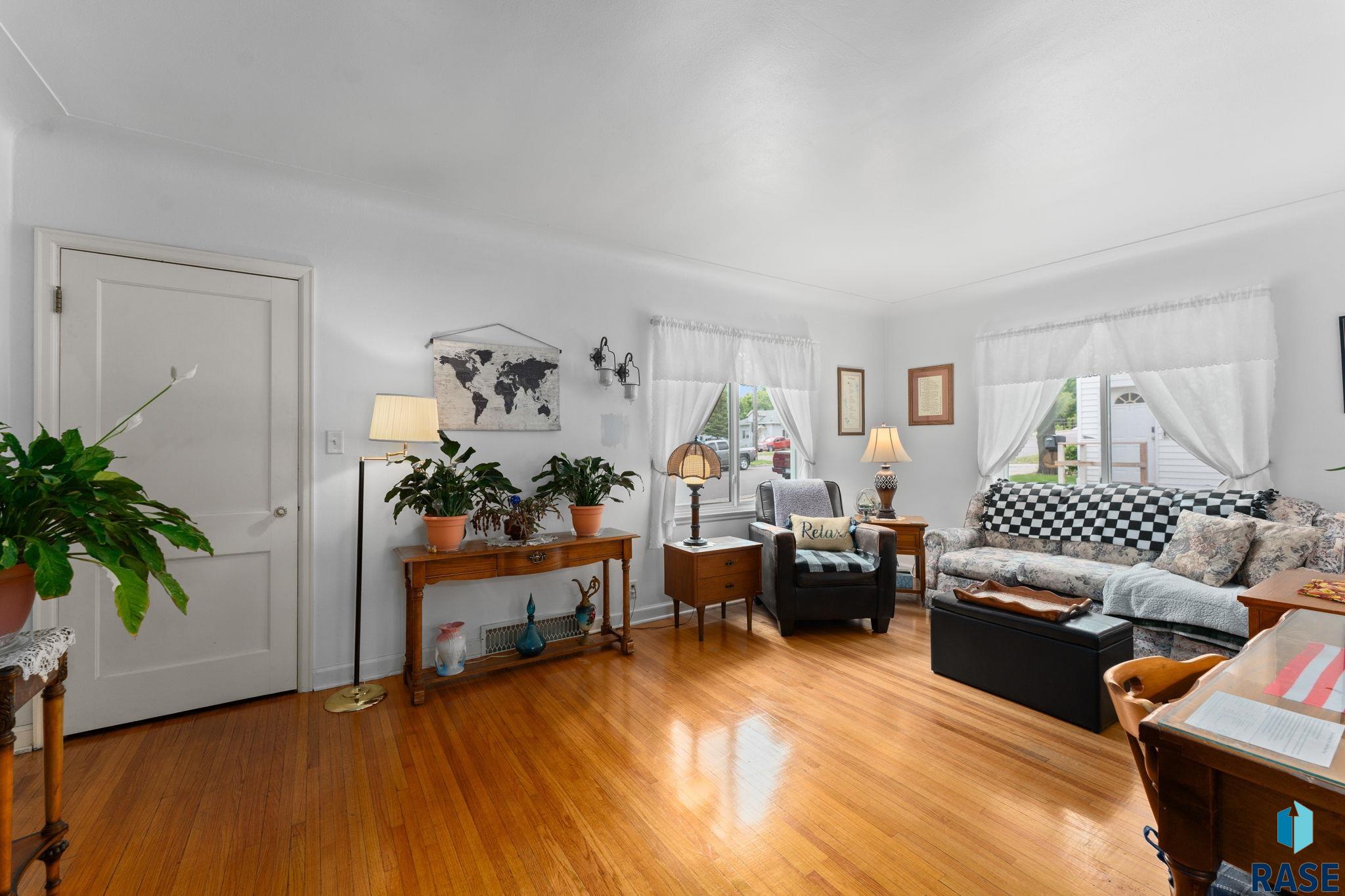 517 S Summit Ave Avenue, Sioux Falls, New Jersey image 3