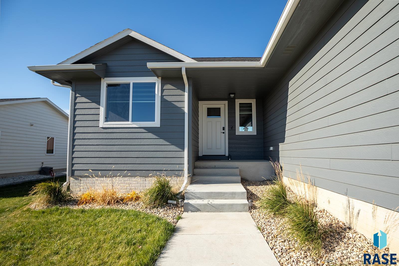 1115 Heatherwood Ave Avenue, Madison, South Dakota image 20