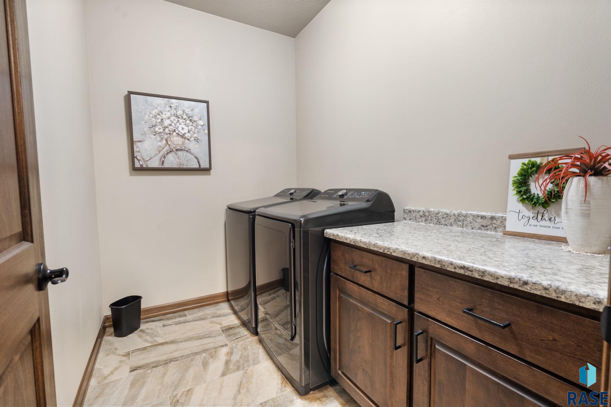 4324 N Knob Hill Ct Court, Sioux Falls, South Dakota image 17