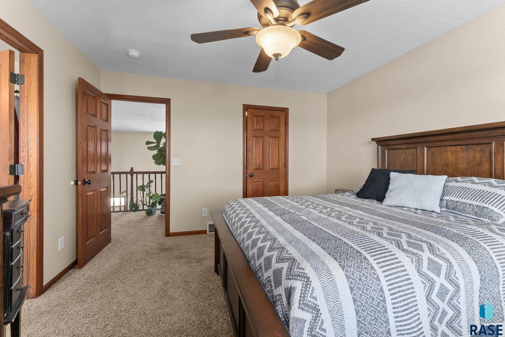 320 S Summer Ave Avenue, Brandon, South Dakota image 33